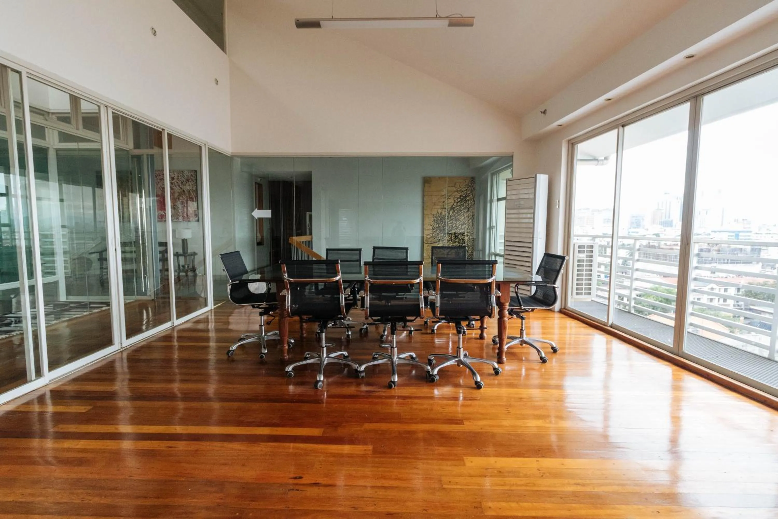 Meeting/conference room in RedDoorz near Osmena Highway 1