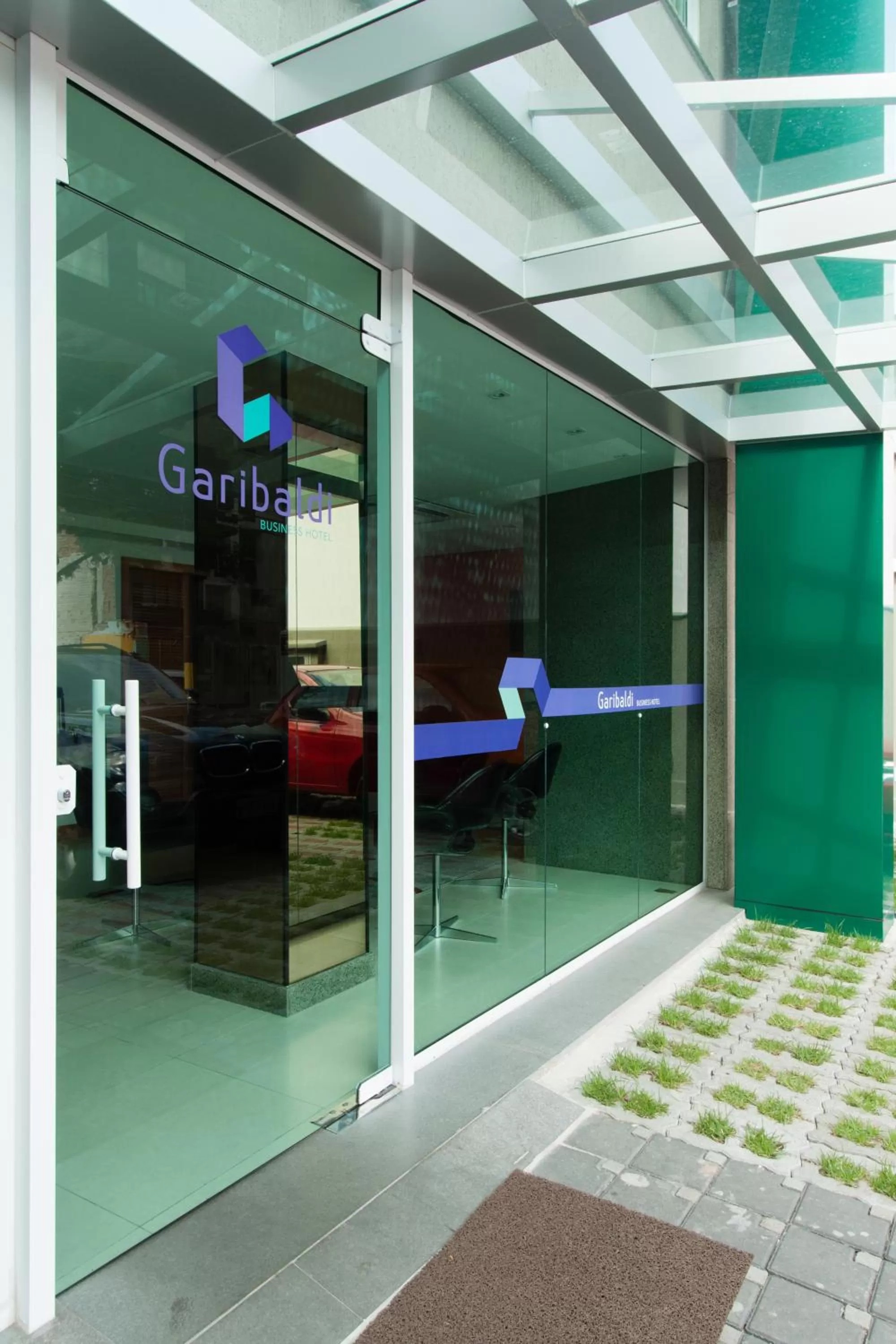 Facade/entrance in Garibaldi Business Hotel