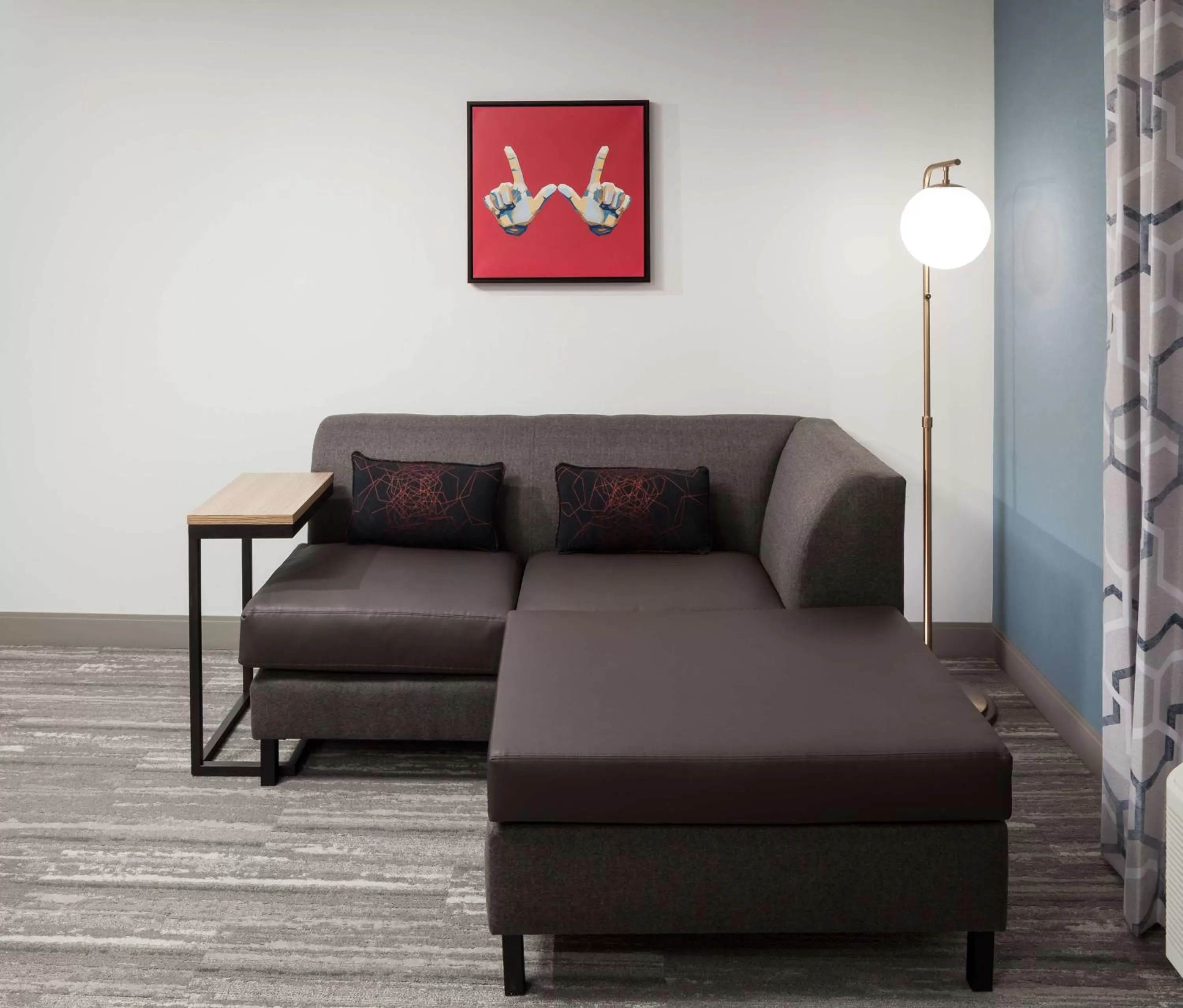 Living room in Hilton Garden Inn Madison Downtown, WI