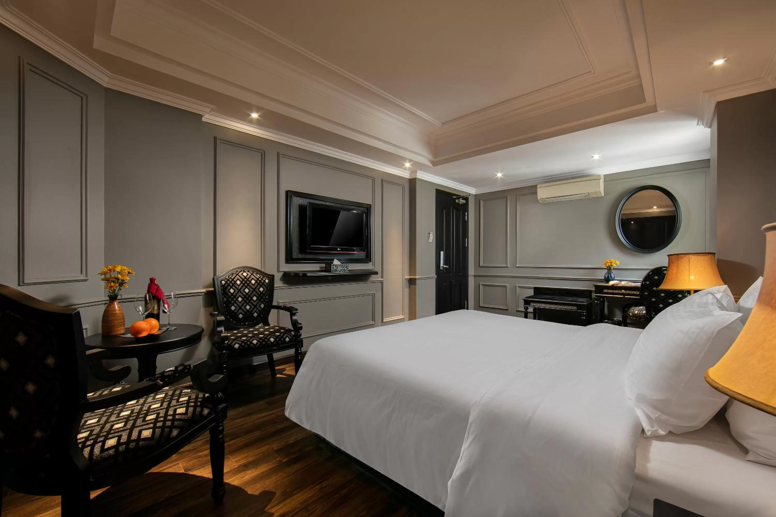 Coffee/tea facilities, Bed in Scent Premium Hotel