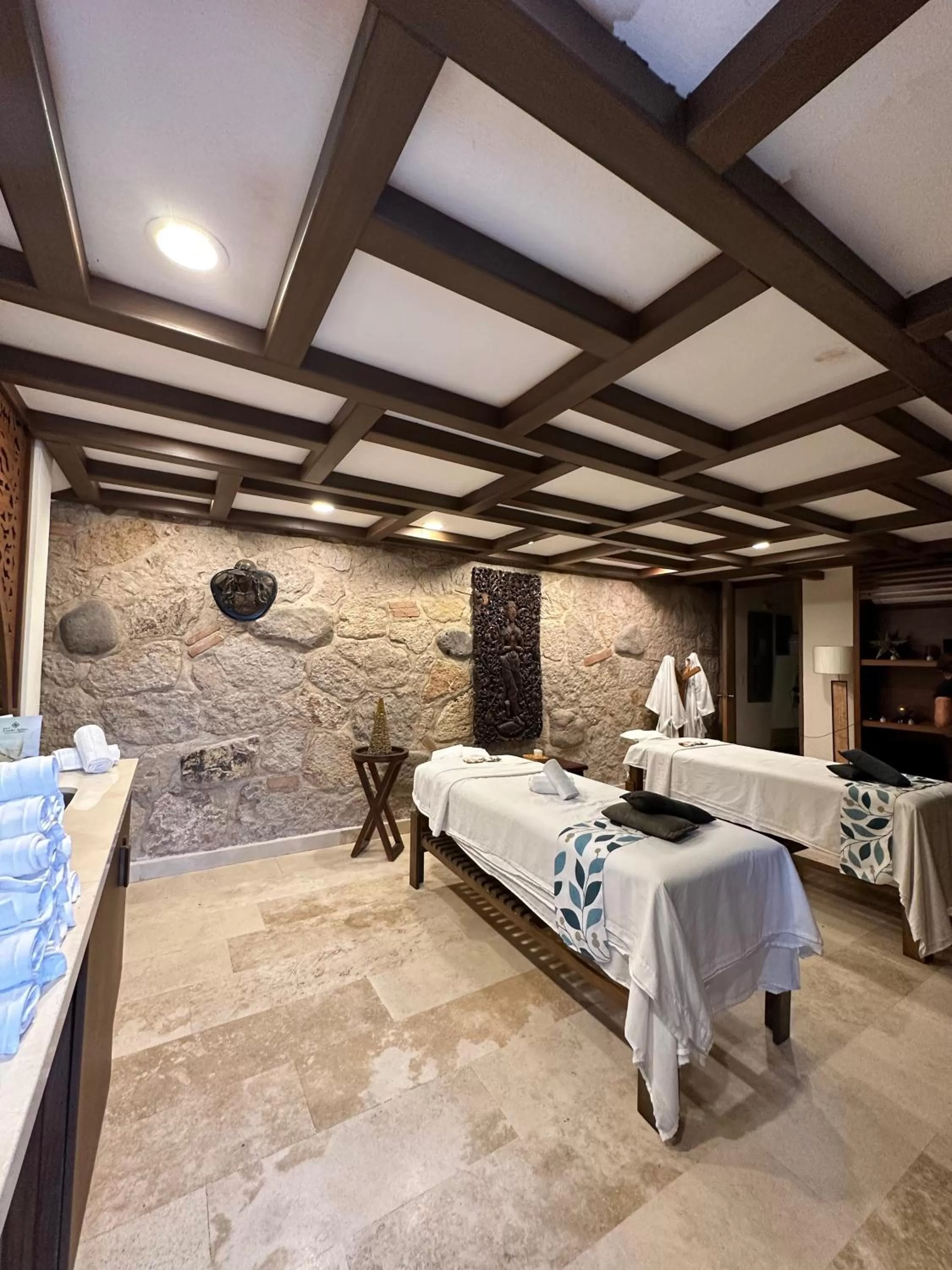 Bed in Hotel Lindo Ajijic Bed & Breakfast