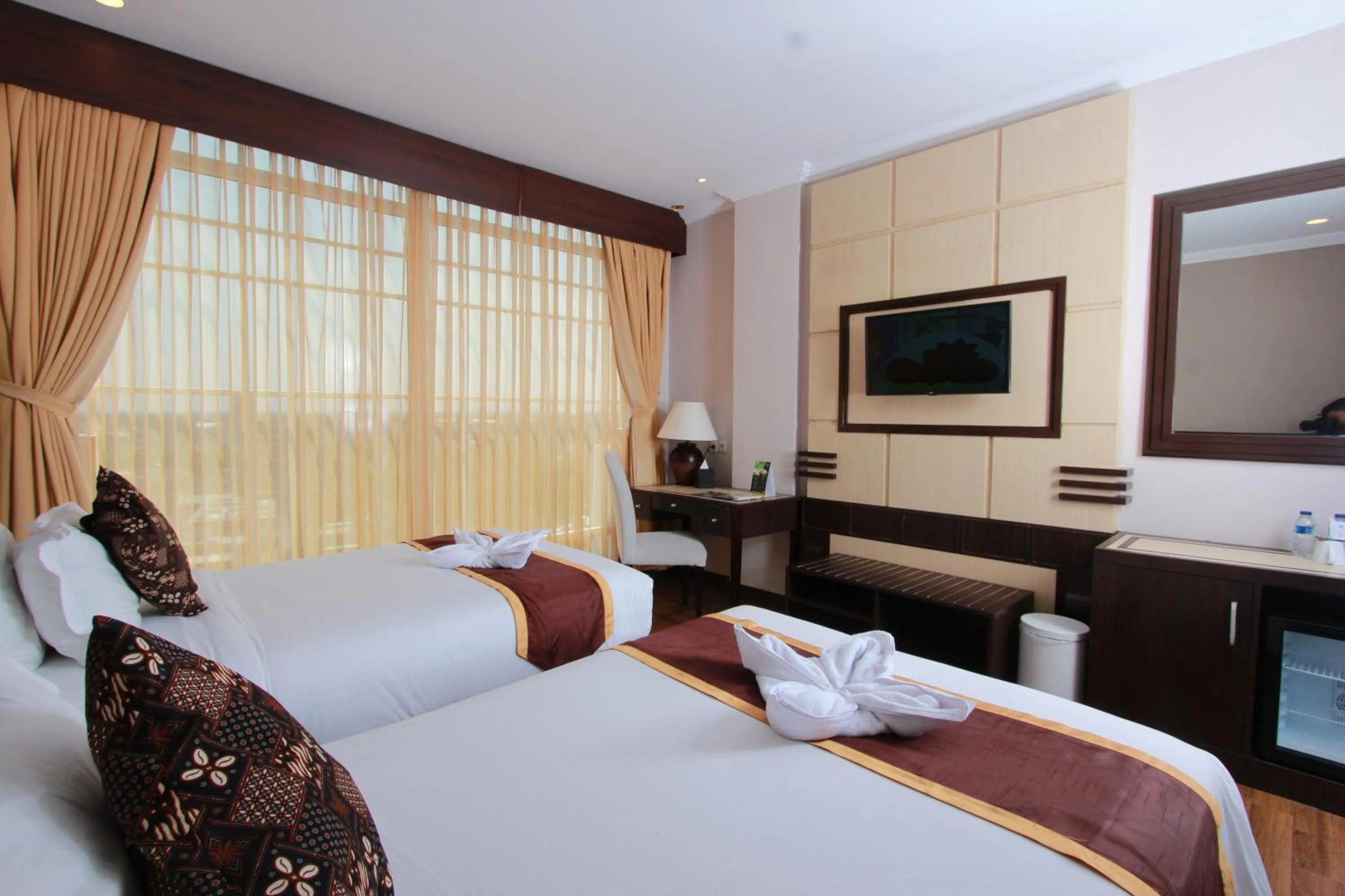 Bed in Royal Darmo Malioboro