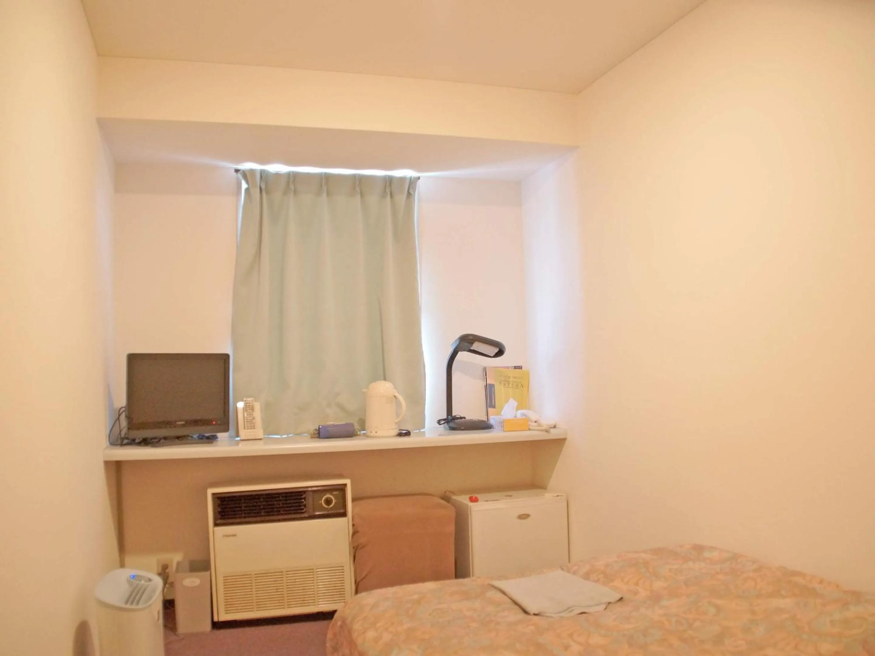 Area and facilities in Business Hotel Chateau Est Takamatsu
