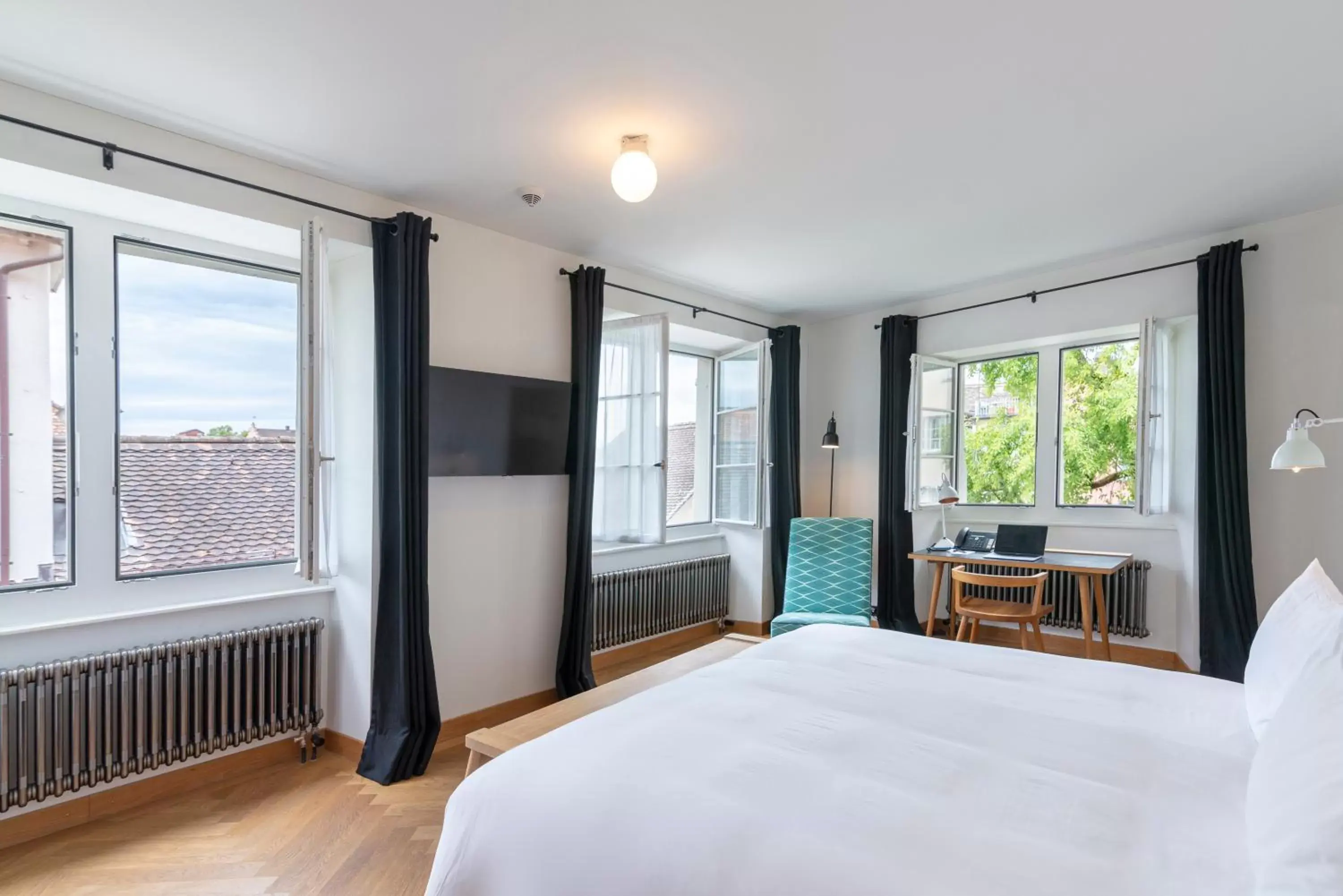 Large Double Room - single occupancy in Marktgasse Hotel Large Double Room - single occupancy in Marktgasse Hotel