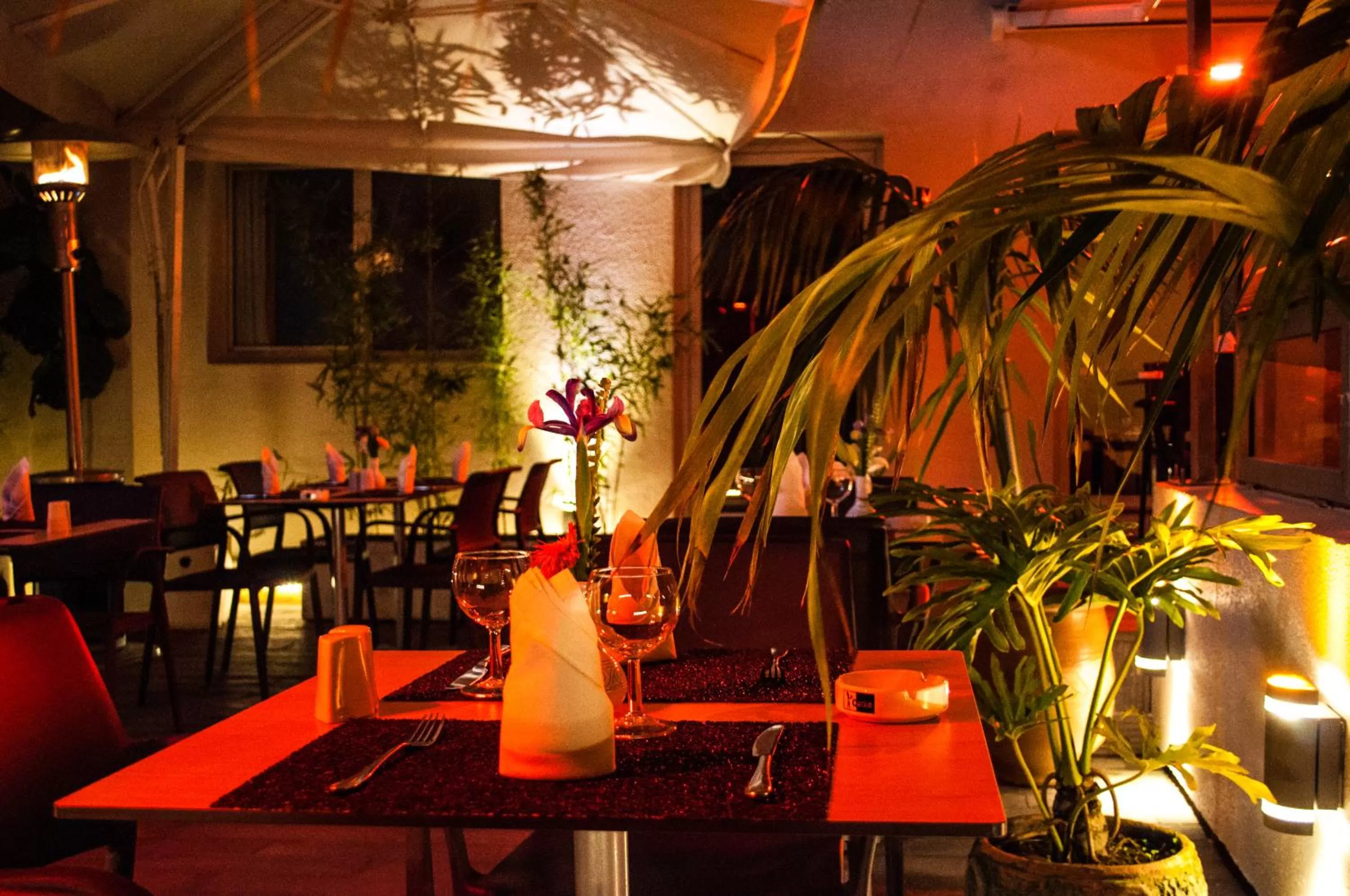 Restaurant/places to eat in Le Pietri Urban Hotel