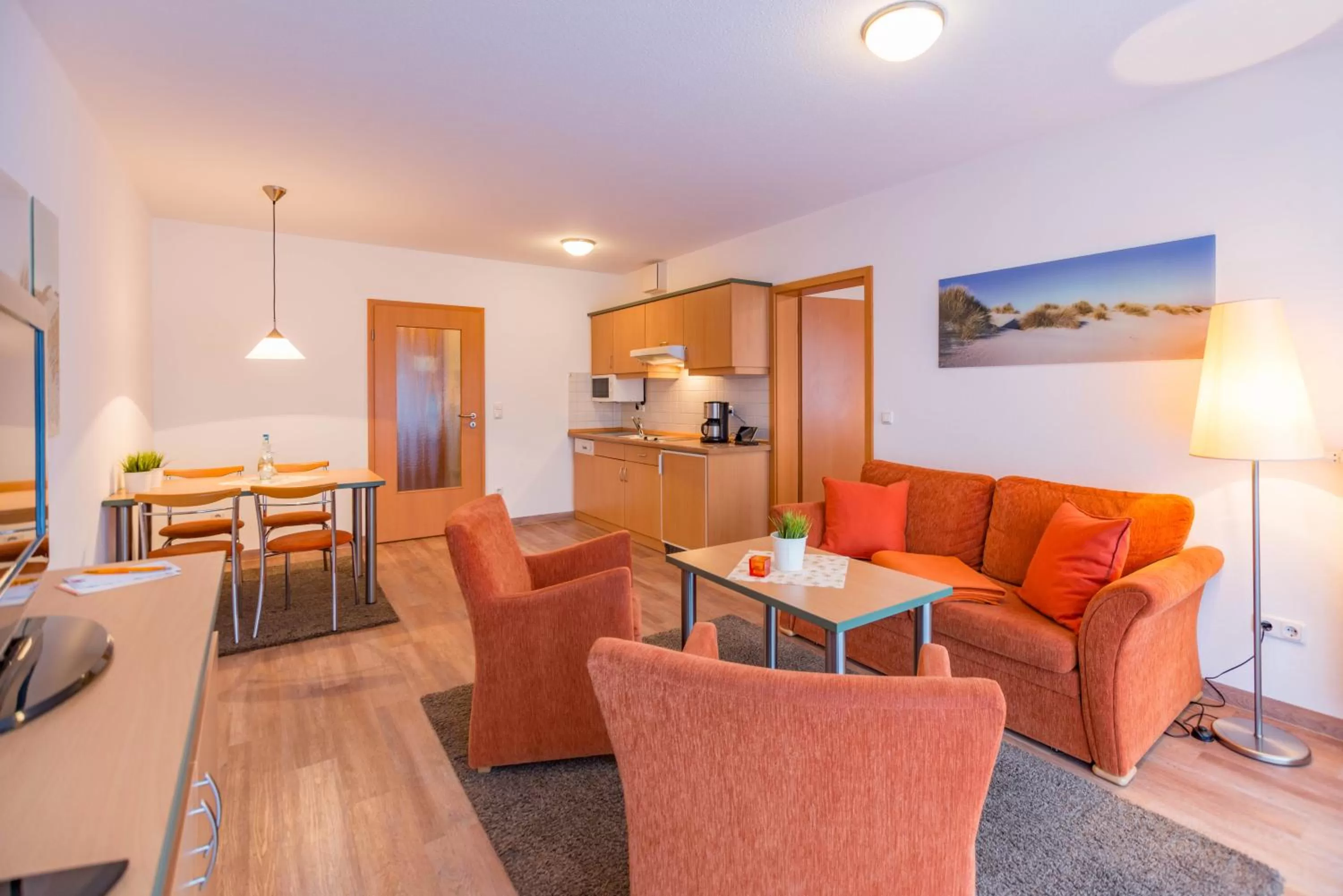 Photo of the whole room in Am Weststrand Apartmenthaus Waldeck