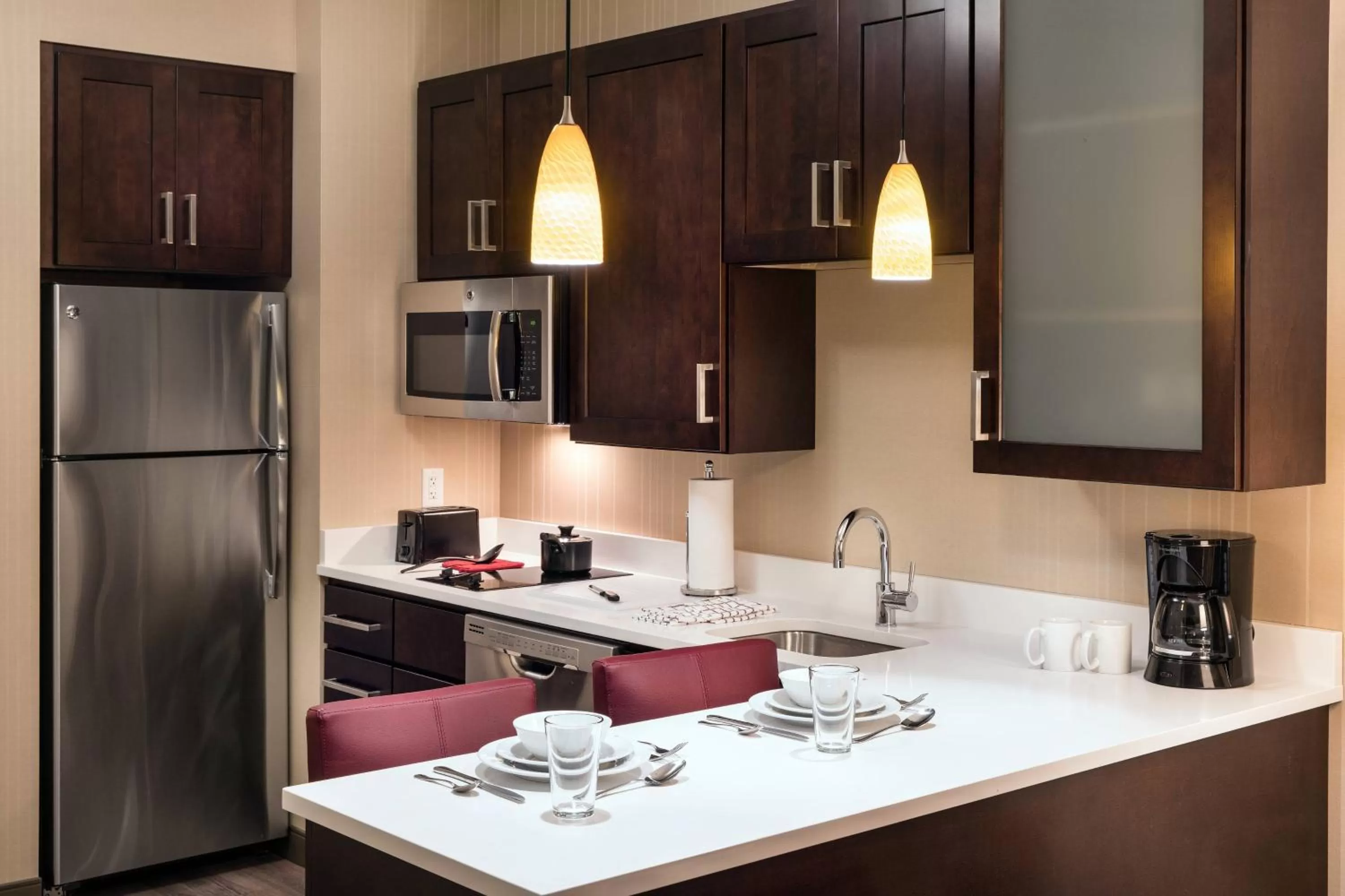 Kitchen or kitchenette in Residence Inn by Marriott Chicago Downtown/Loop