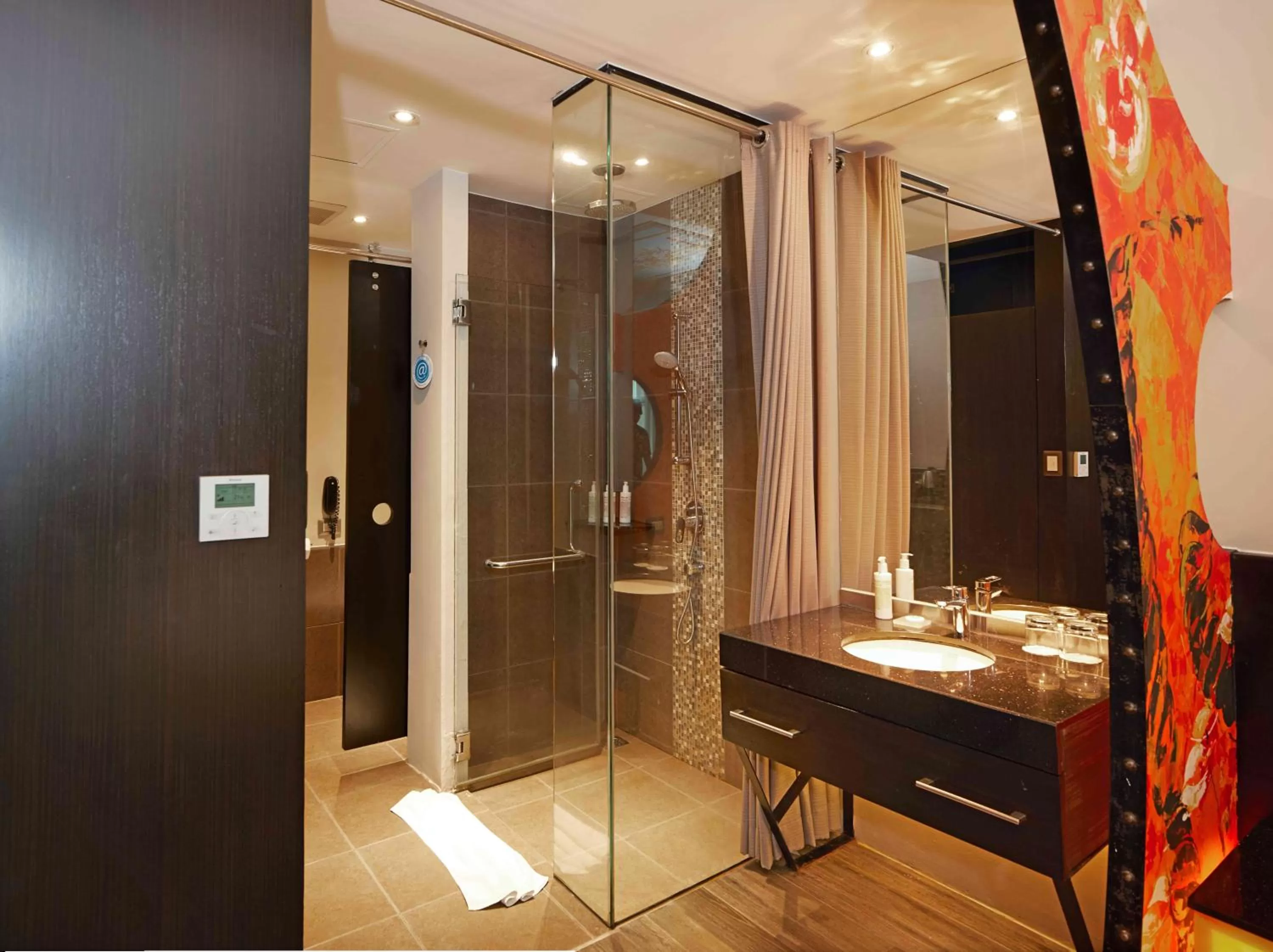 Shower in Siam At Siam Design Hotel Pattaya