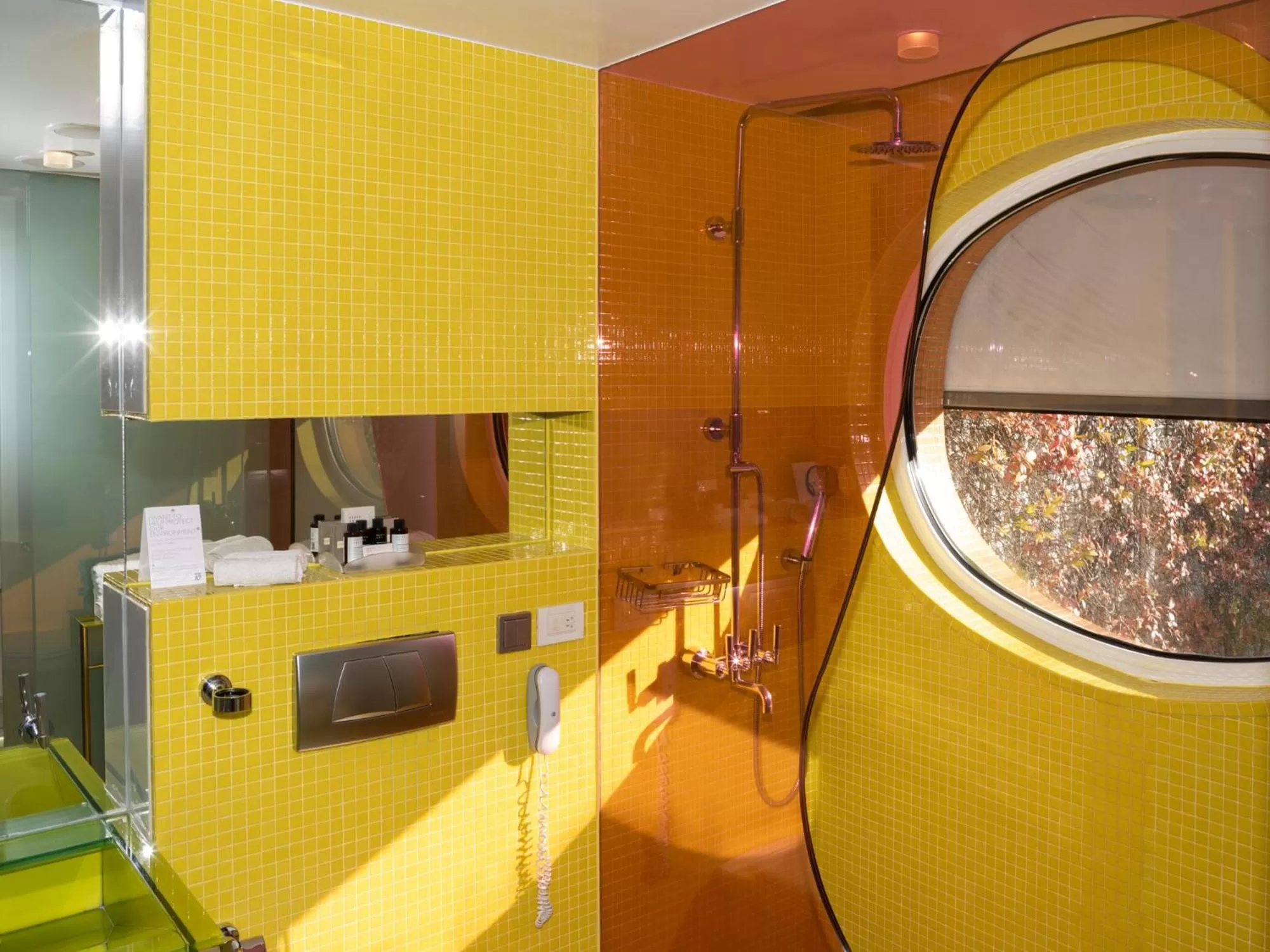 Bathroom in Semiramis