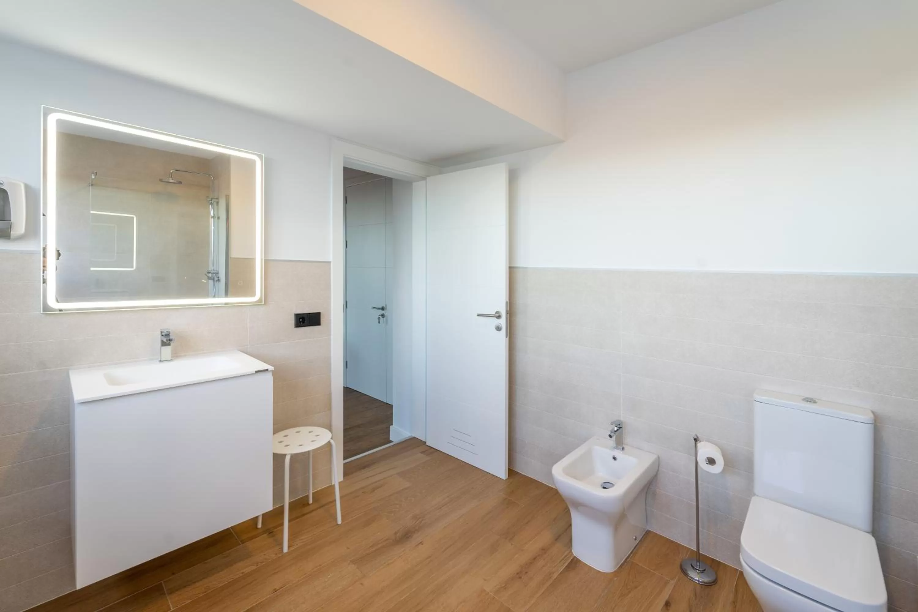 Bathroom in Albor Suites