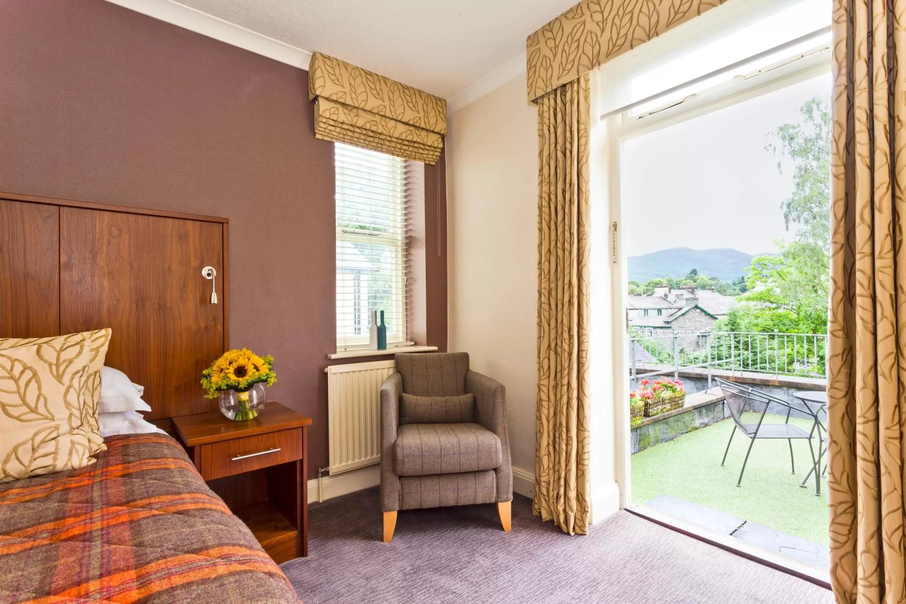 Balcony/Terrace, Bed in Ambleside Salutation Hotel & Spa