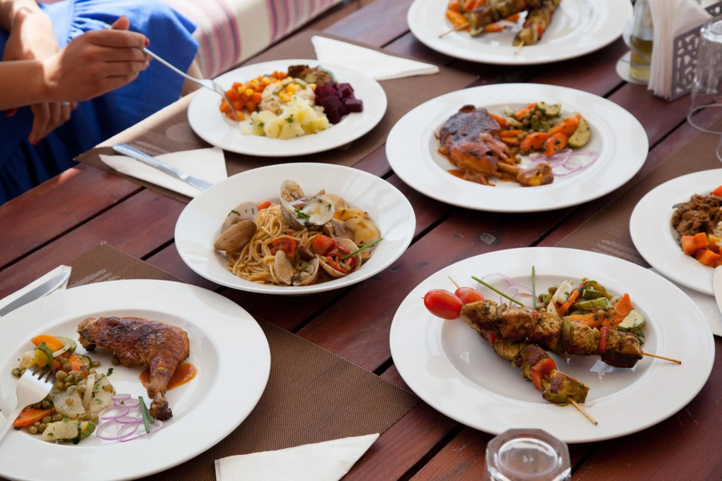 Restaurant/places to eat in Dakhla Camp