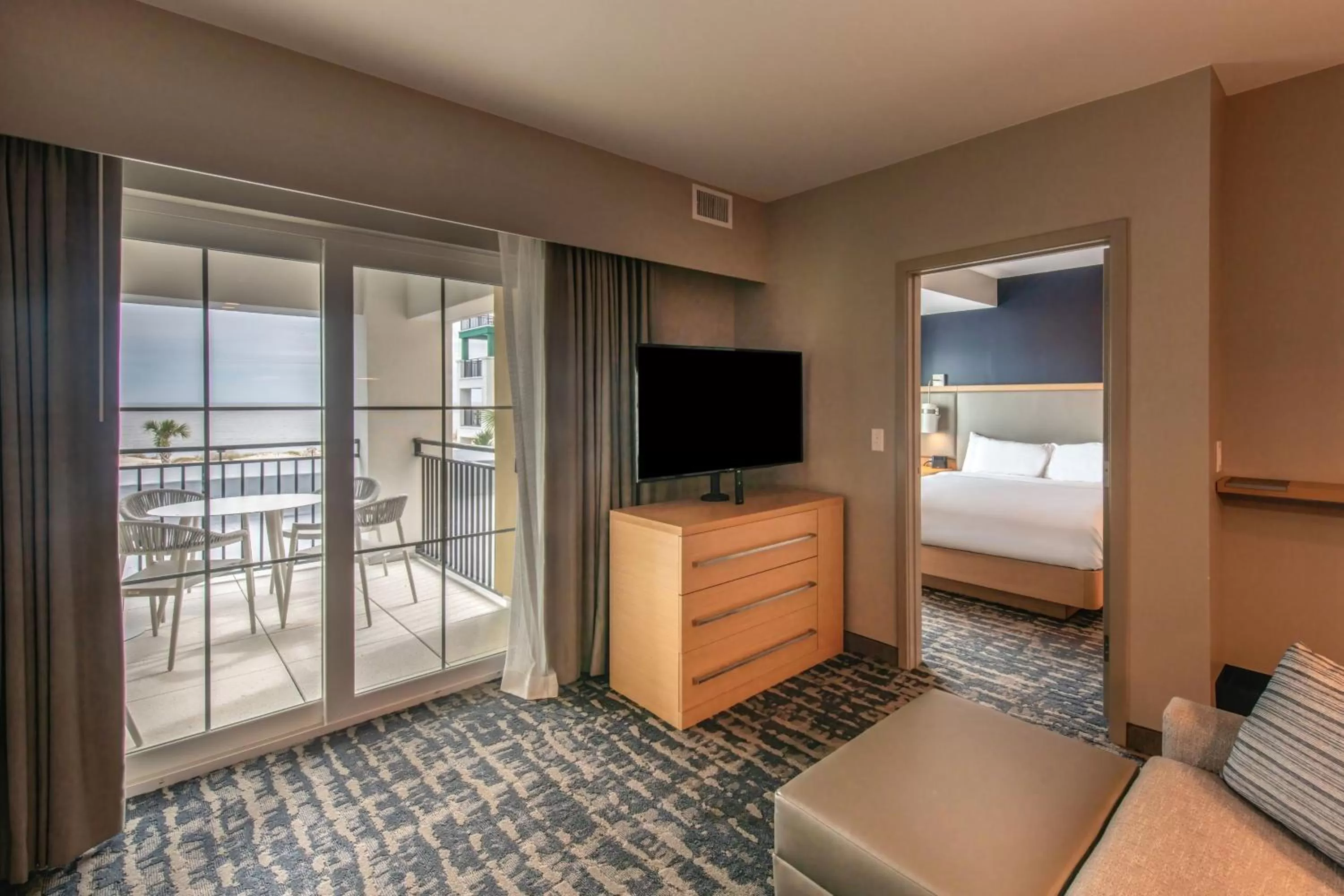 Bedroom, Bed in Residence Inn by Marriott Jekyll Island