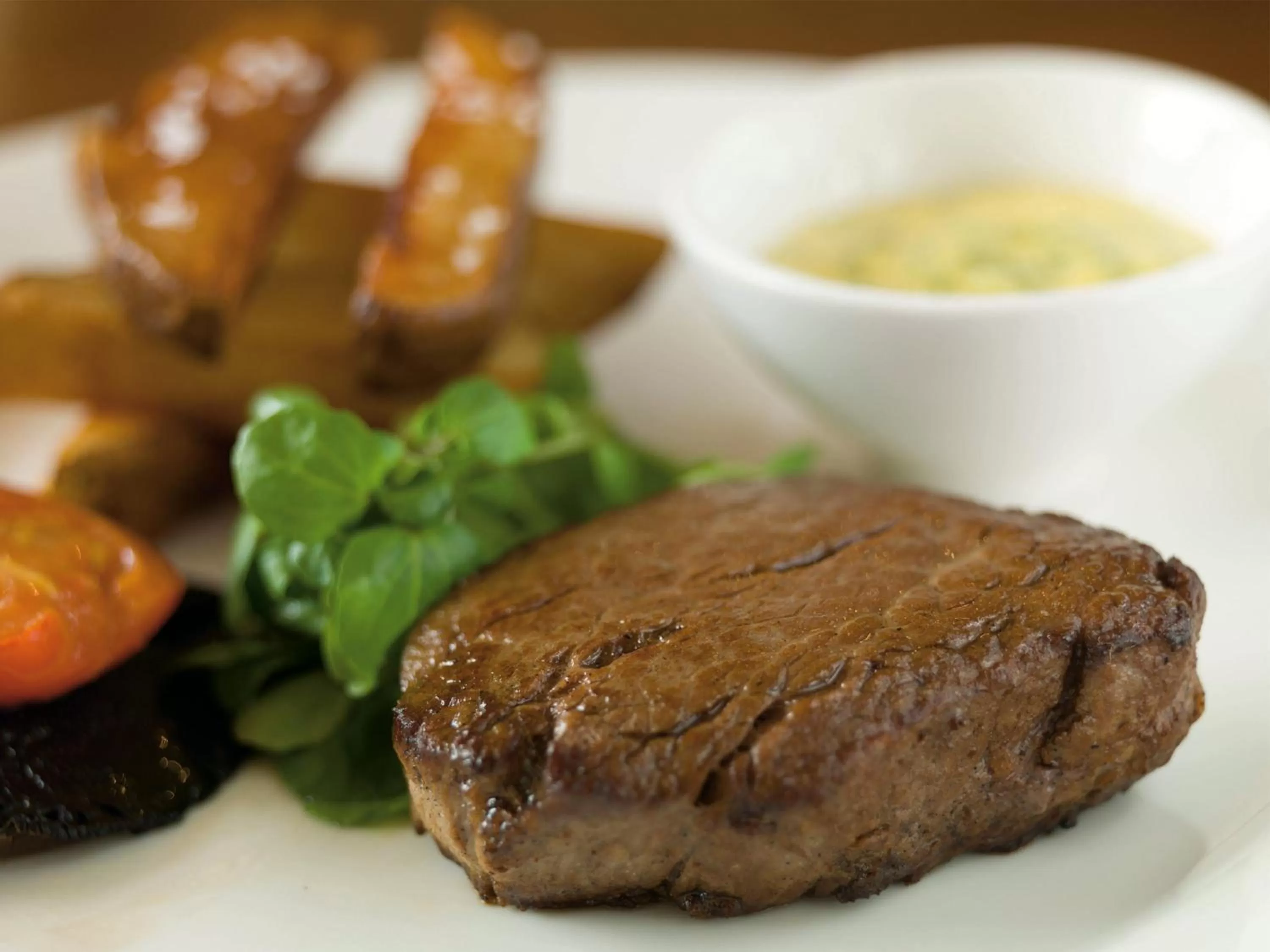 Dining area in Macdonald Berystede Hotel & Spa