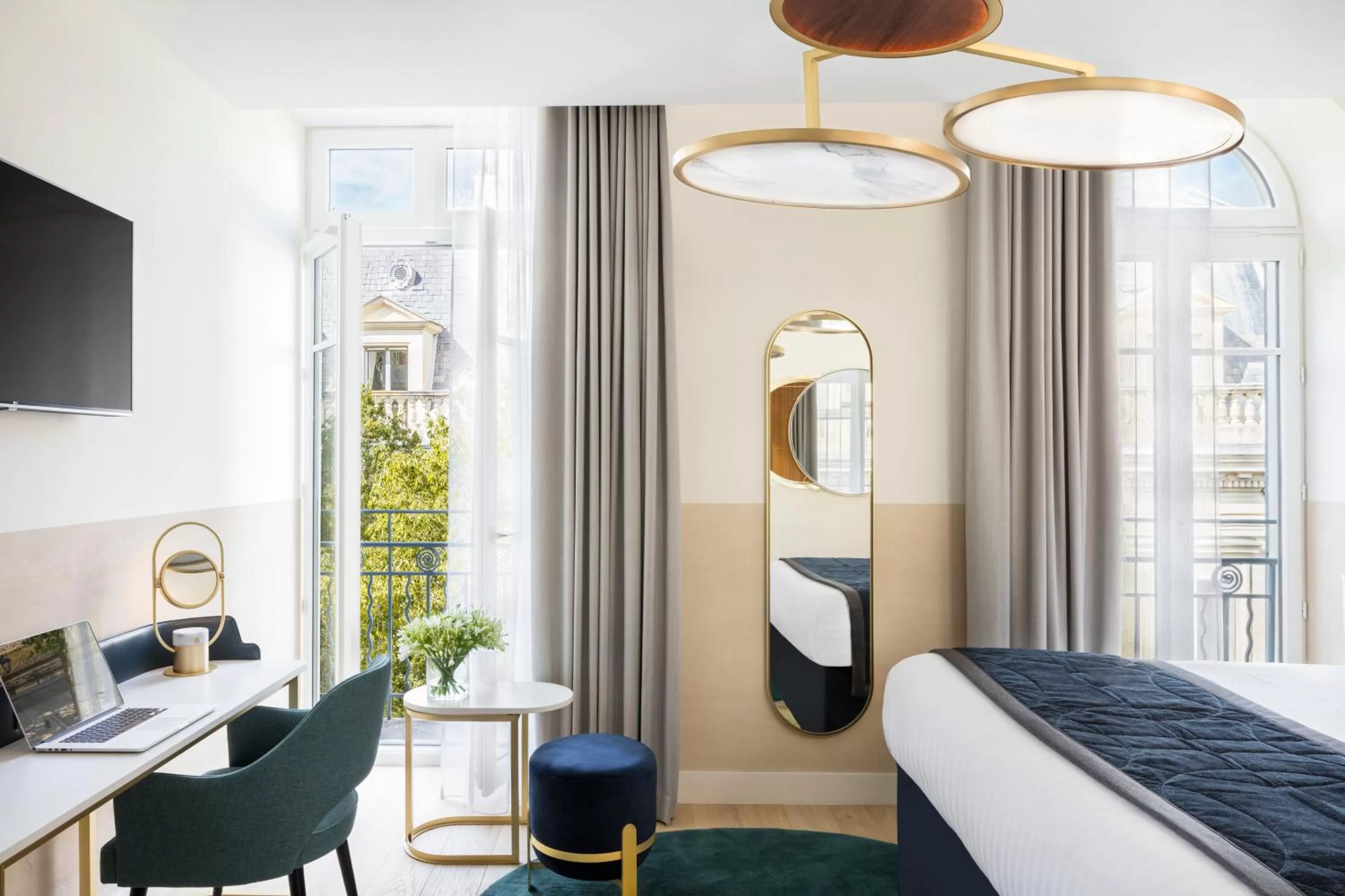 Decorative detail, Bed in Maison Albar Hotels L’Imperator