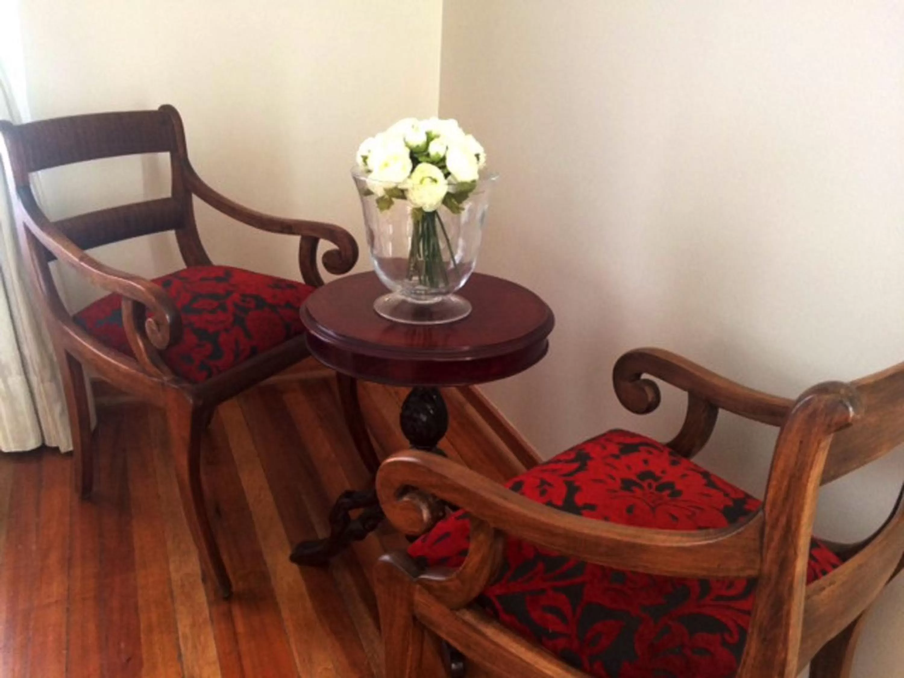 Dining area in Quiral Hotel Boutique