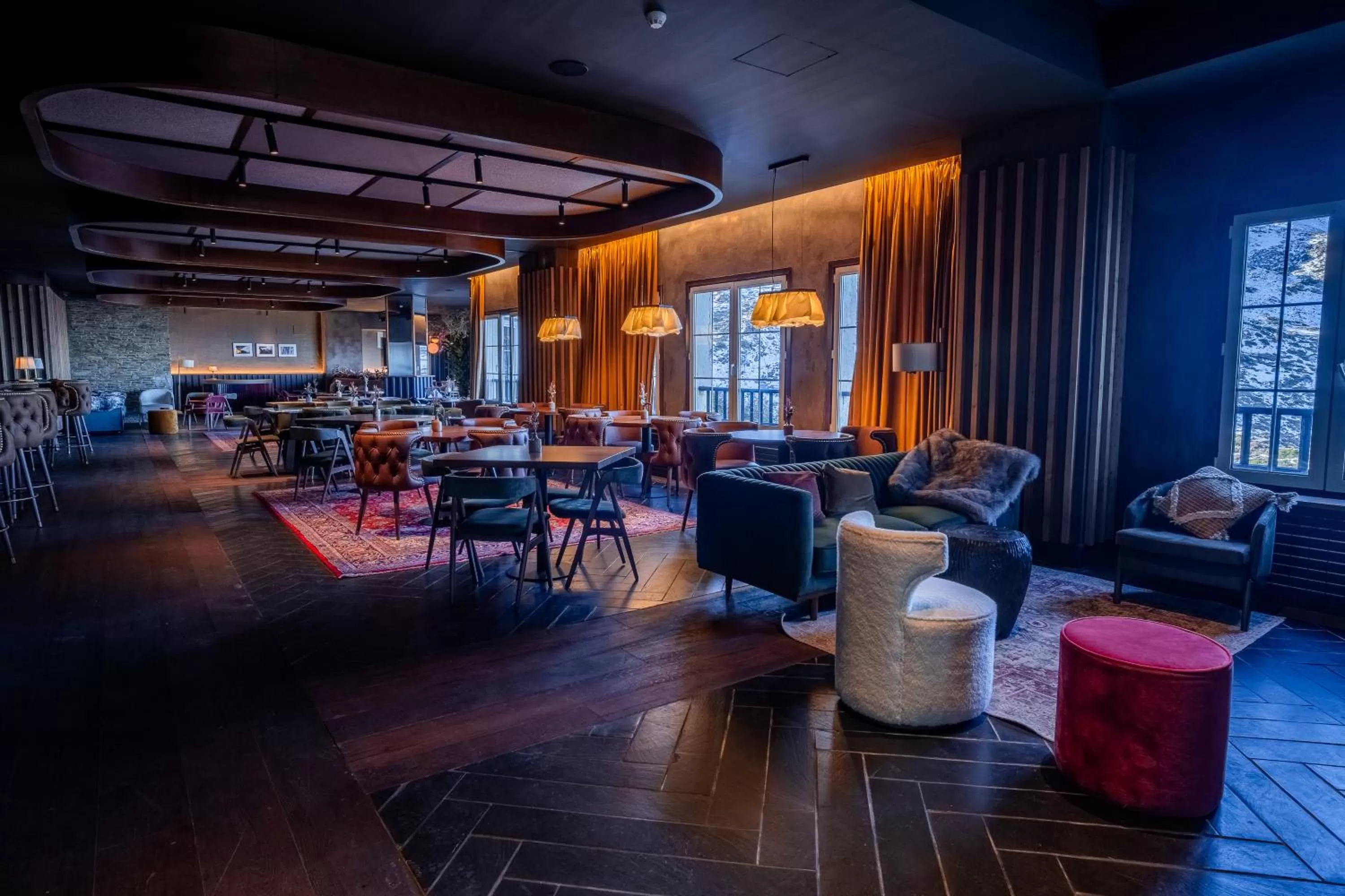 Seating area in Hotel Ziryab