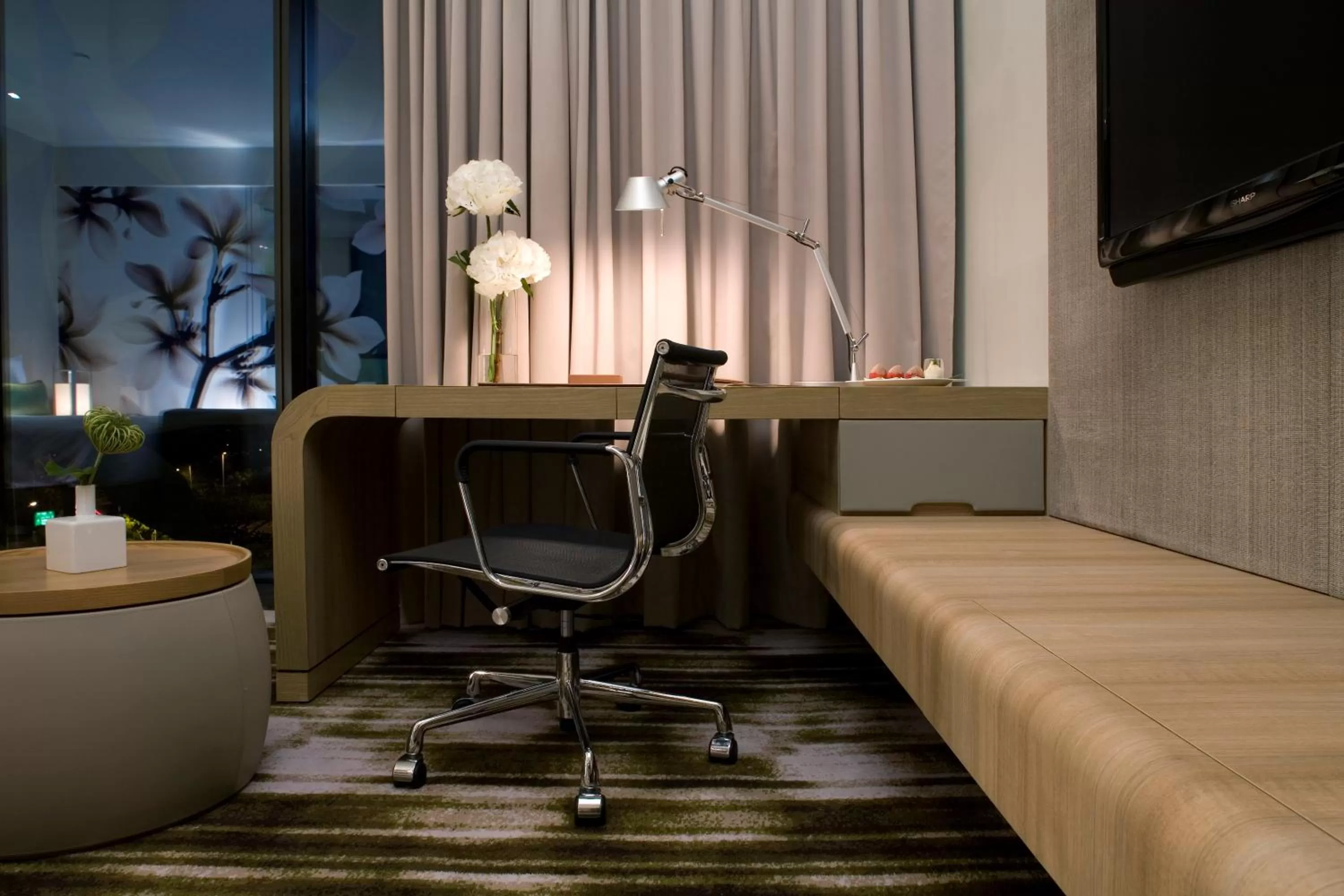 Seating area in Crowne Plaza Changi Airport by IHG