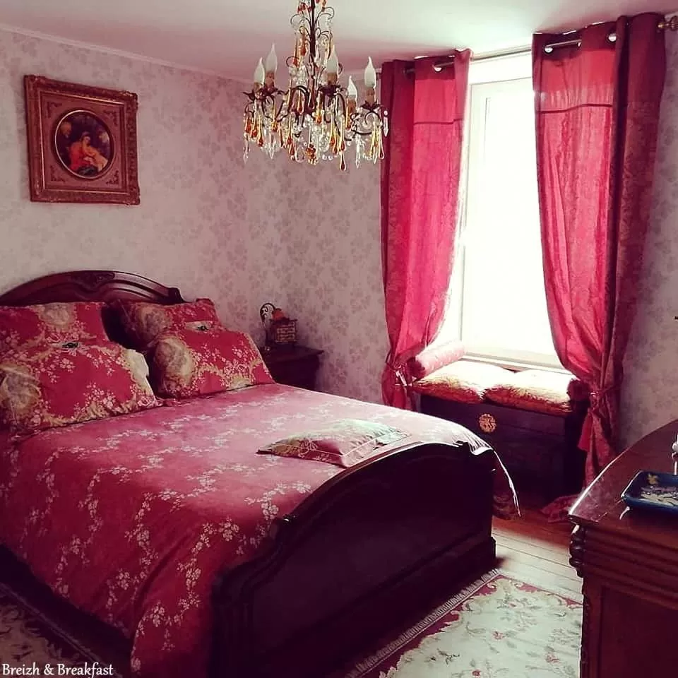 Bedroom, Bed in Breizh & Breakfast