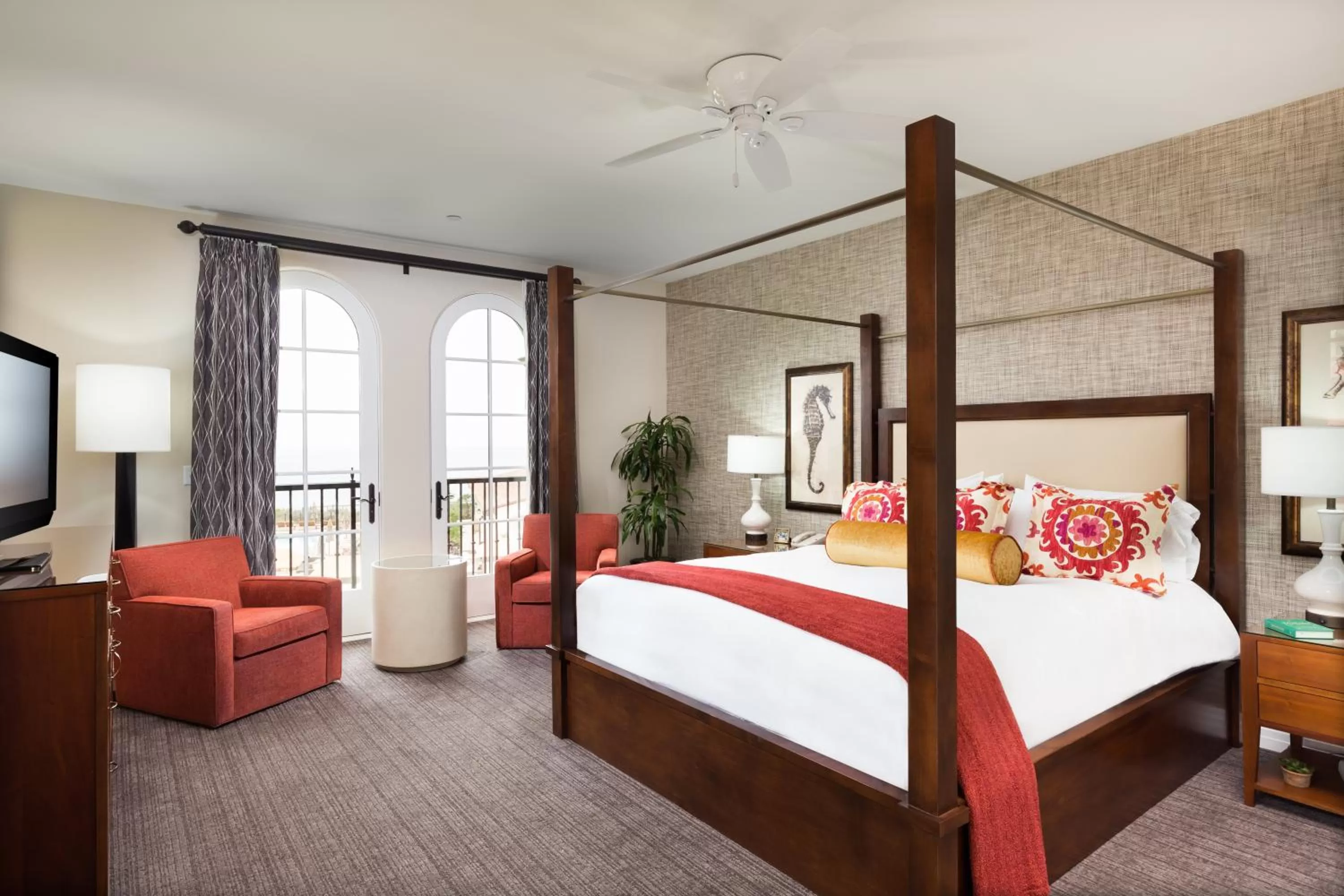 Balcony/Terrace, Bed in Terranea Resort