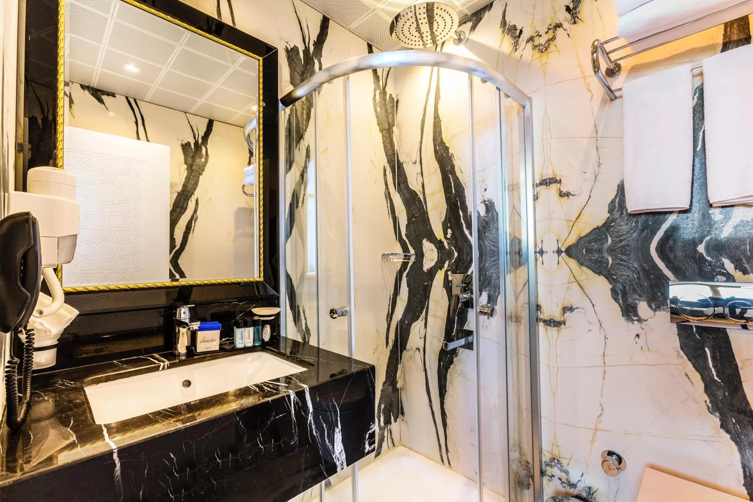 Shower in Eastanbul Suites