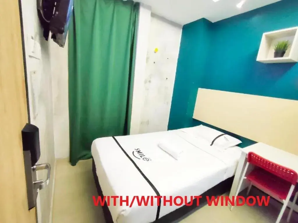 Single Room in Smile Hotel Danau Kota Single Room in Smile Hotel Danau Kota