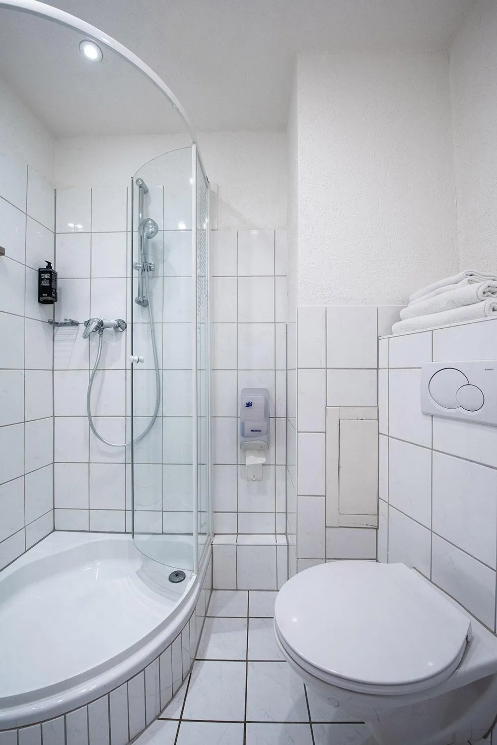 Bathroom in Ibis Styles Strasbourg Centre Gare