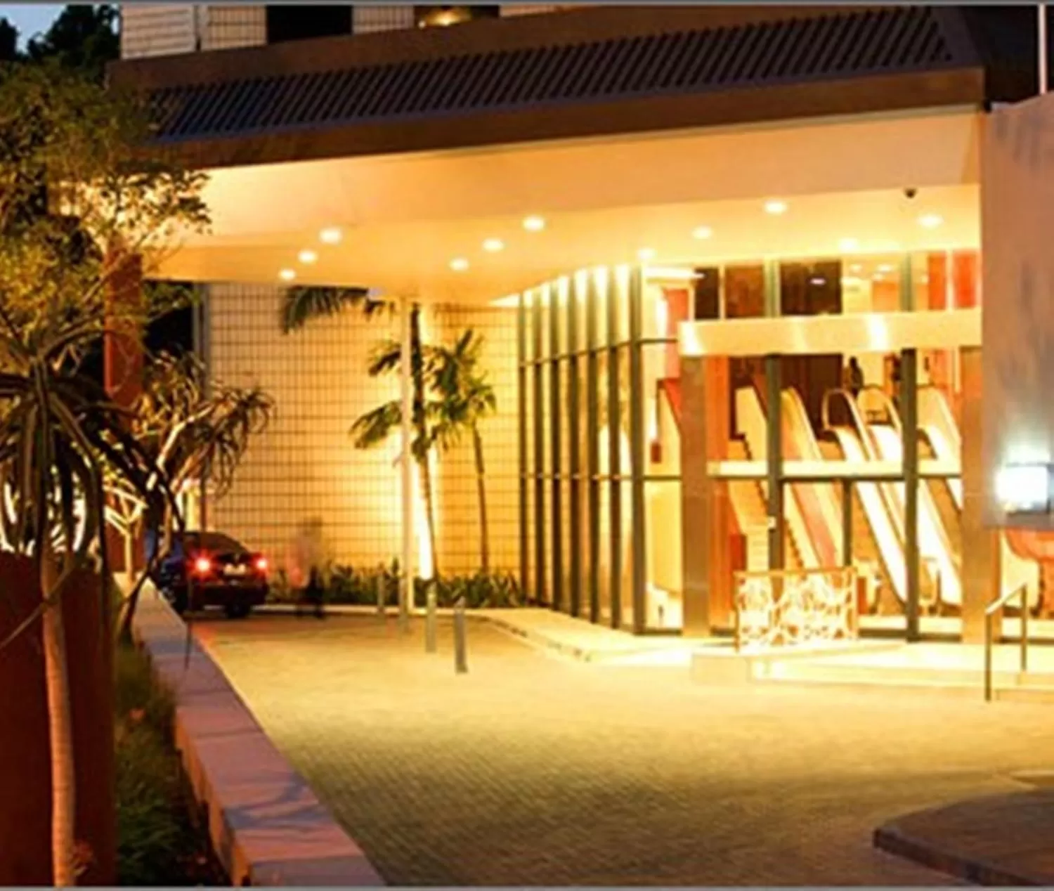 Facade/entrance in Southern Sun Pretoria