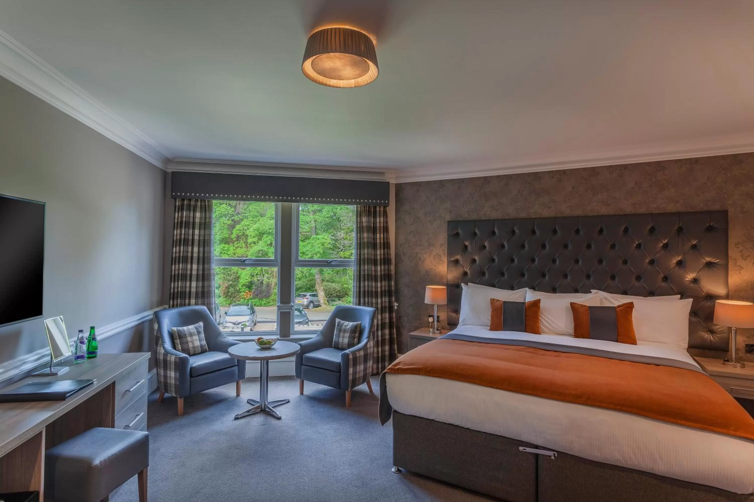 Bedroom, Bed in Cuillin Hills Hotel