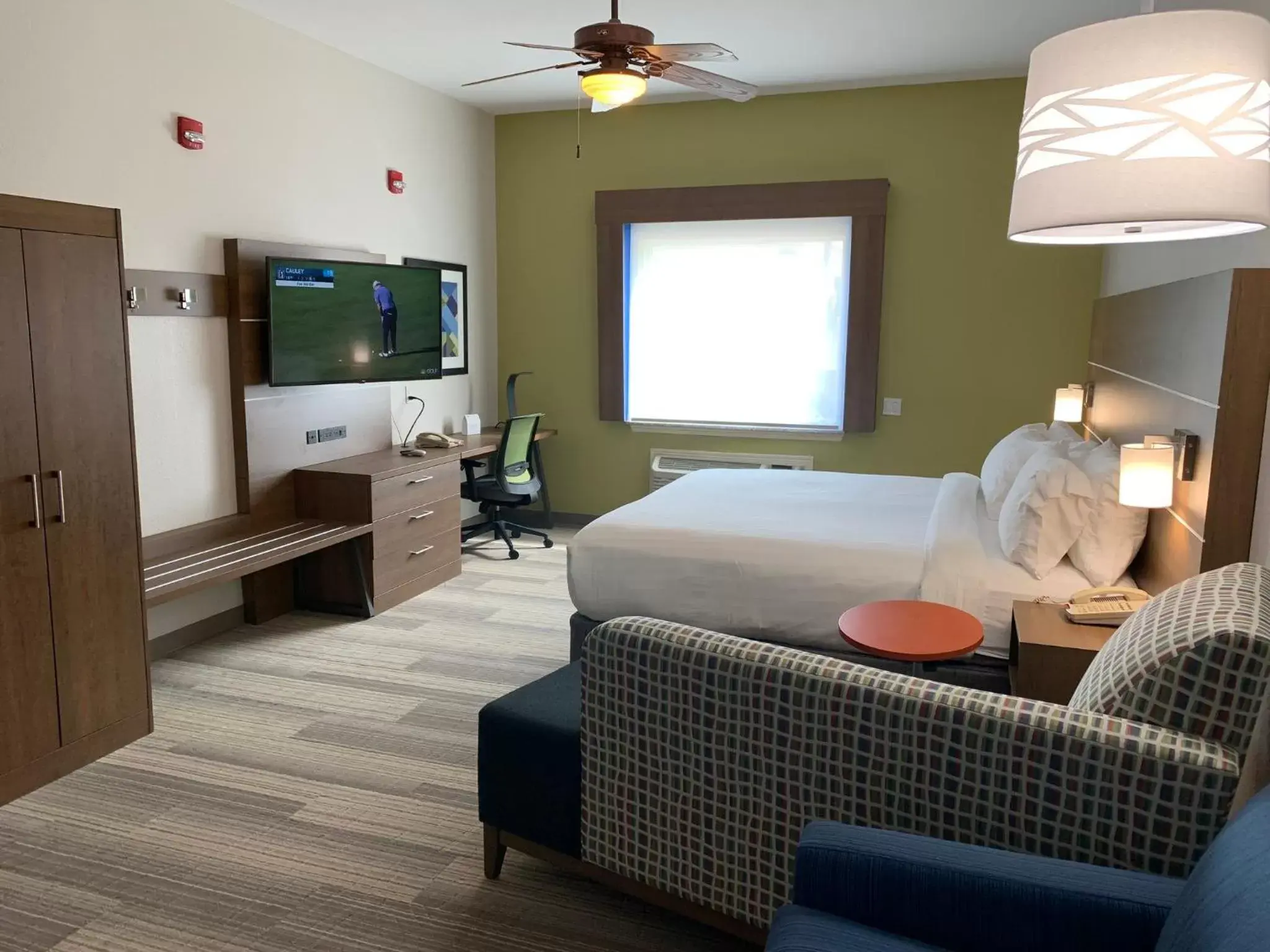 Executive King Suite in Holiday Inn Express Hotel and Suites South Padre Island, an IHG Hotel Executive King Suite in Holiday Inn Express Hotel and Suites South Padre Island, an IHG Hotel