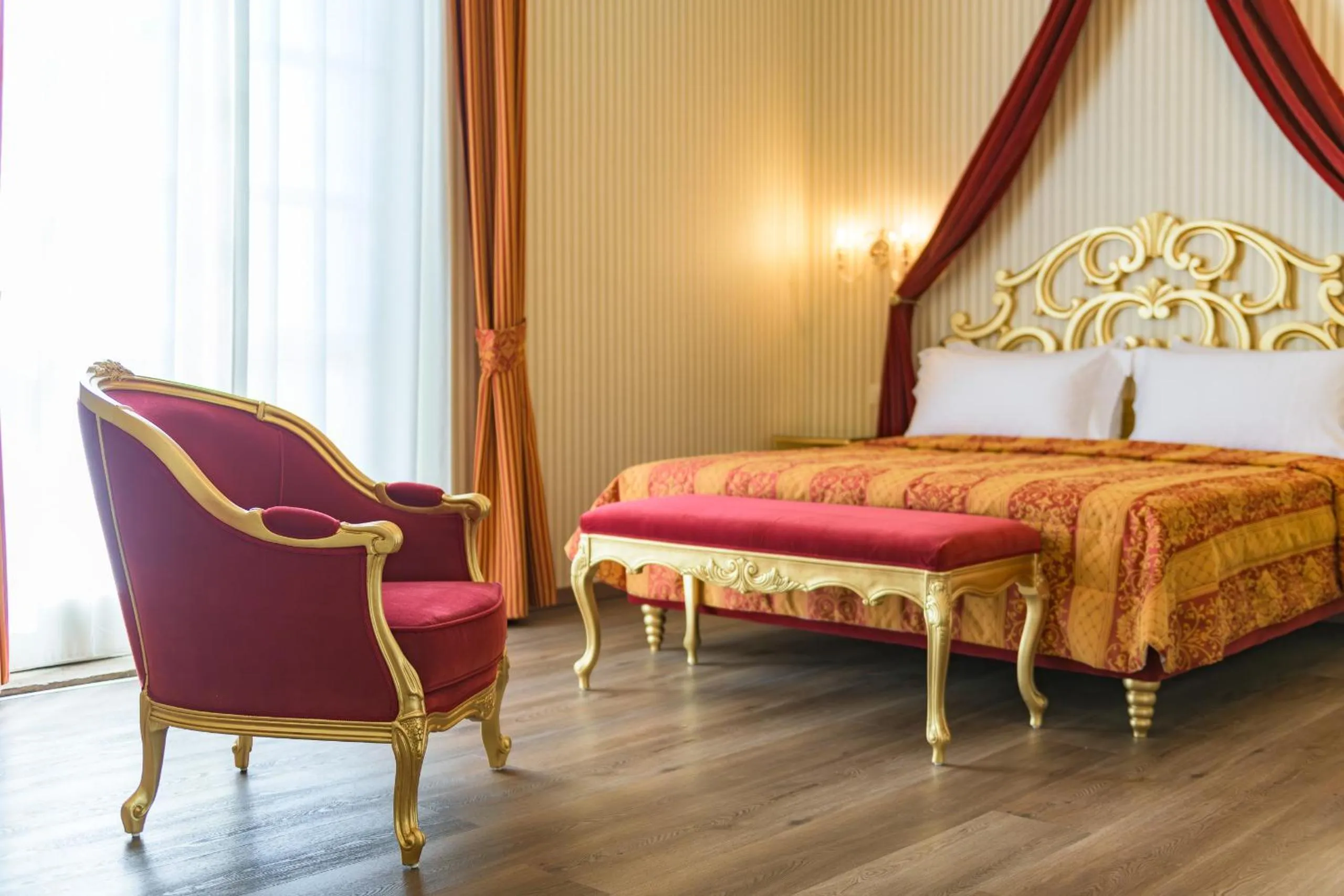 Bed in Regina del Garda Suite