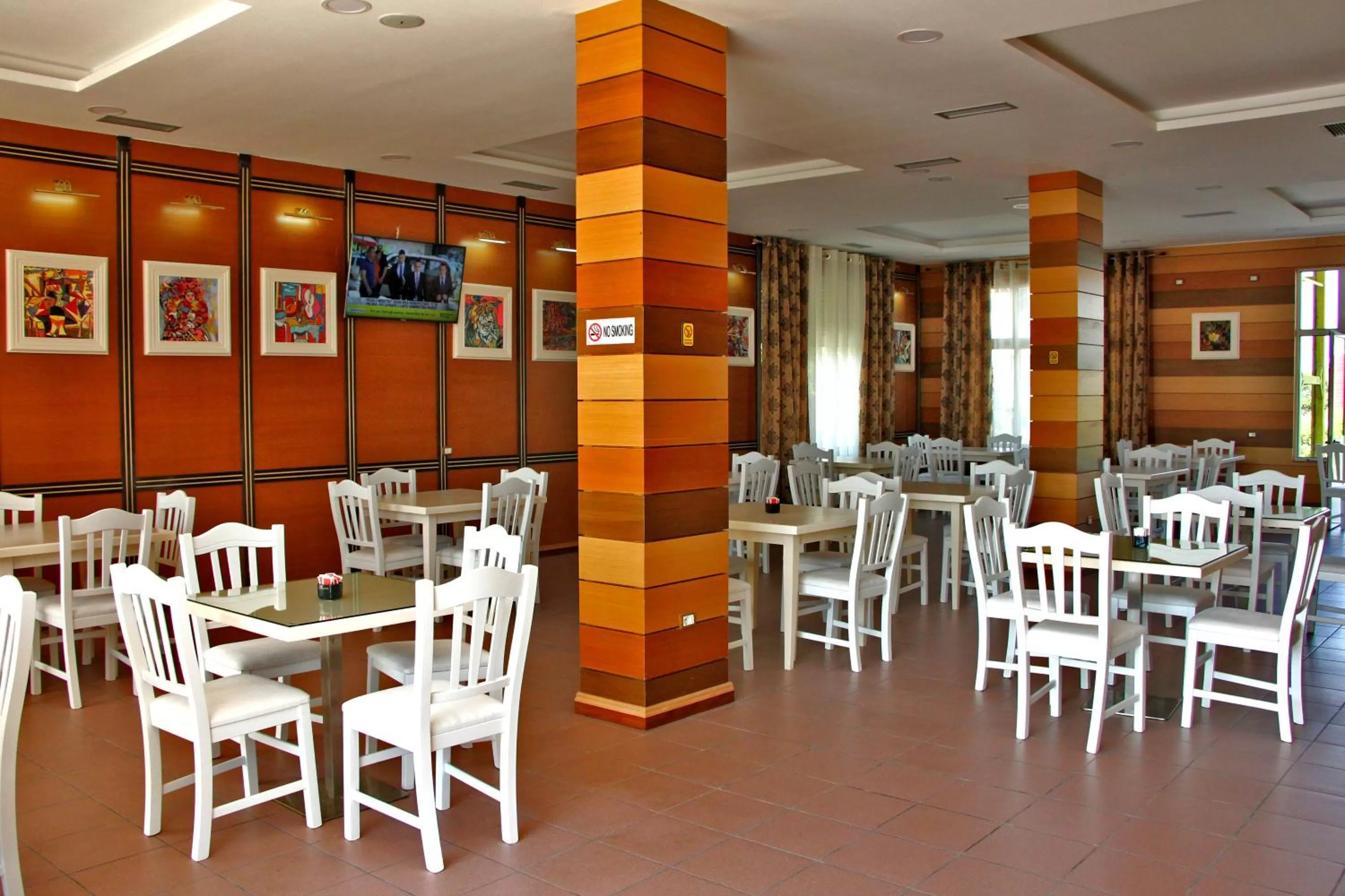 Restaurant/Places to Eat in Hotel Vila Giorgio