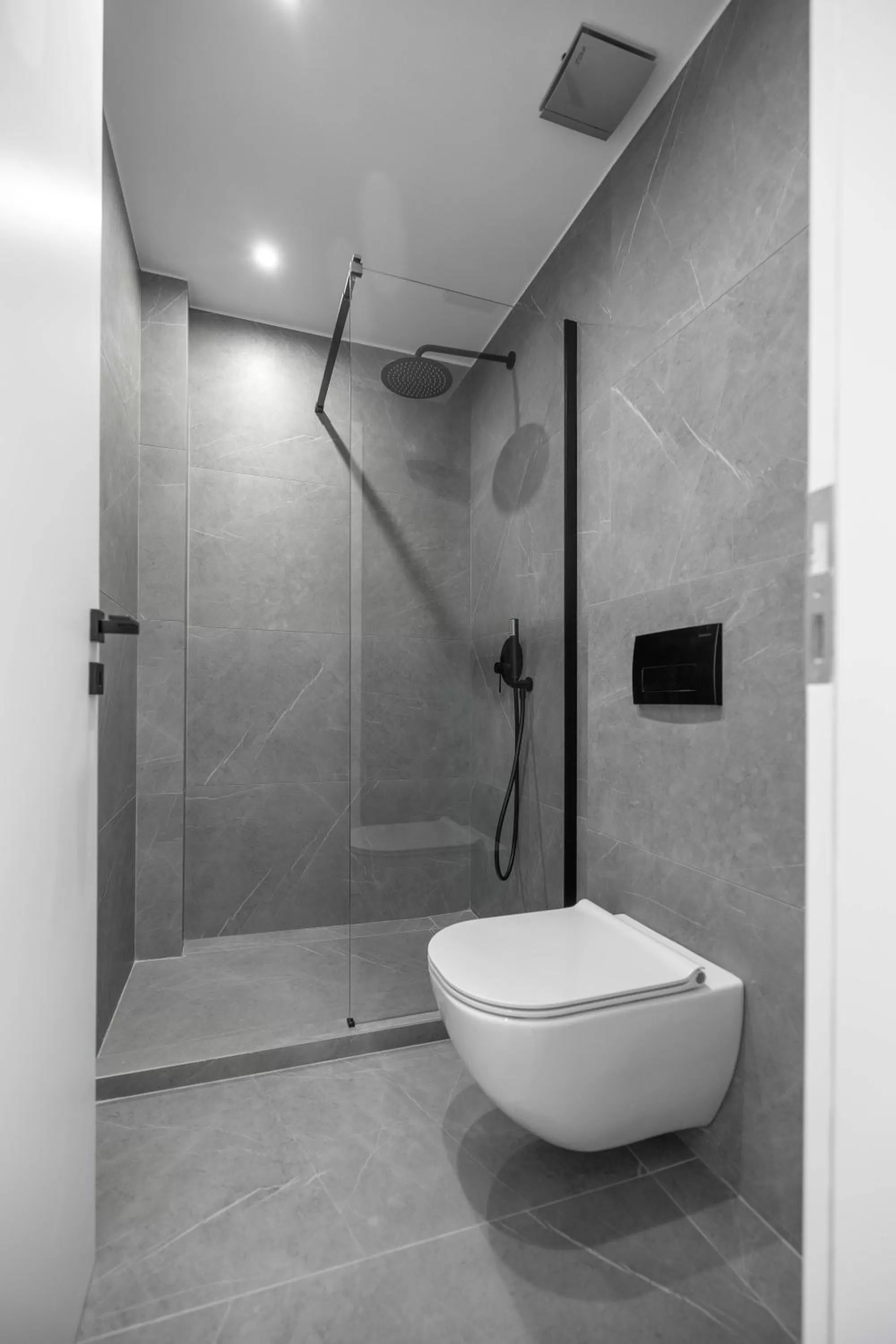 Shower in Athens Feeling