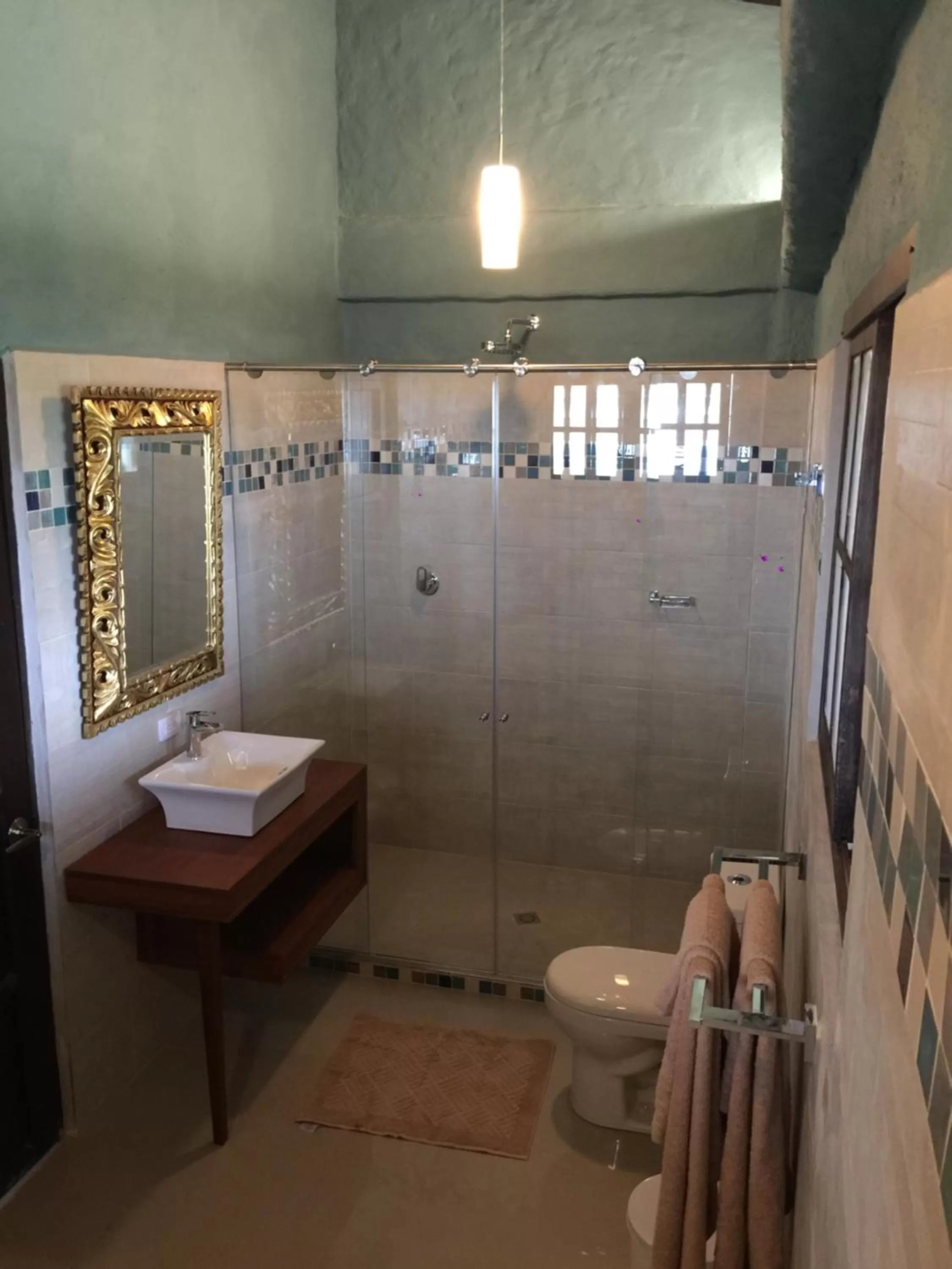 Shower, Bathroom in Monasterio San Agustín, Colombia