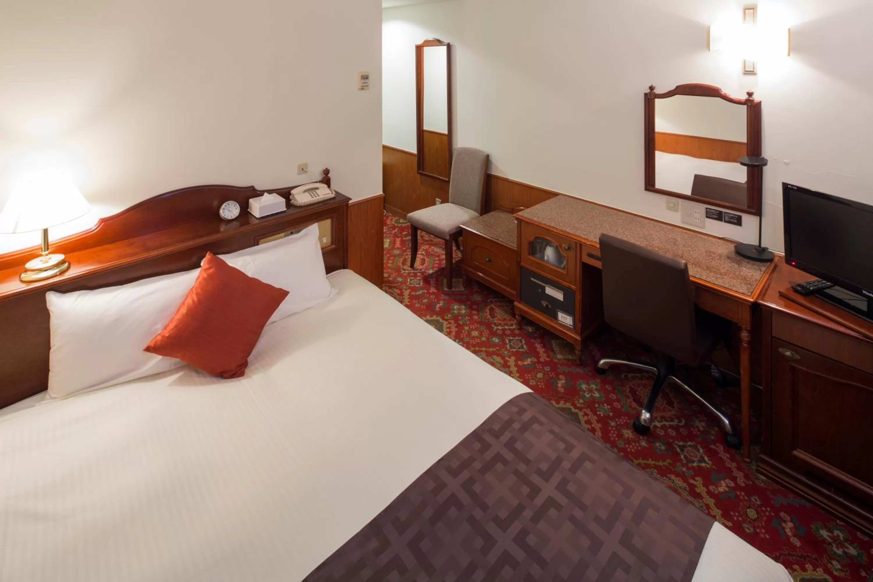 Bedroom, Bed in Premier Hotel -CABIN- Obihiro