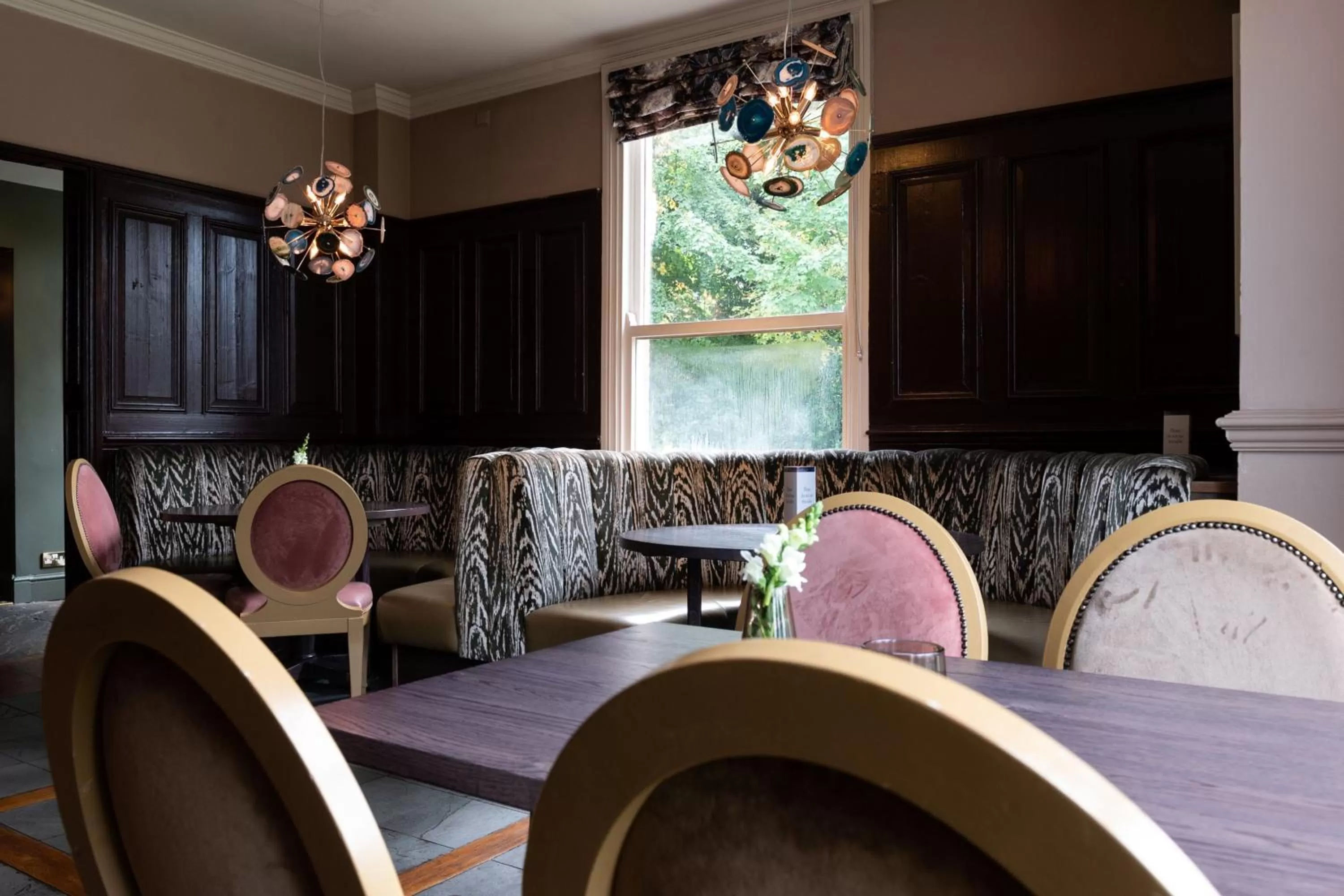 Restaurant/places to eat in The Merlin by Innkeeper's Collection