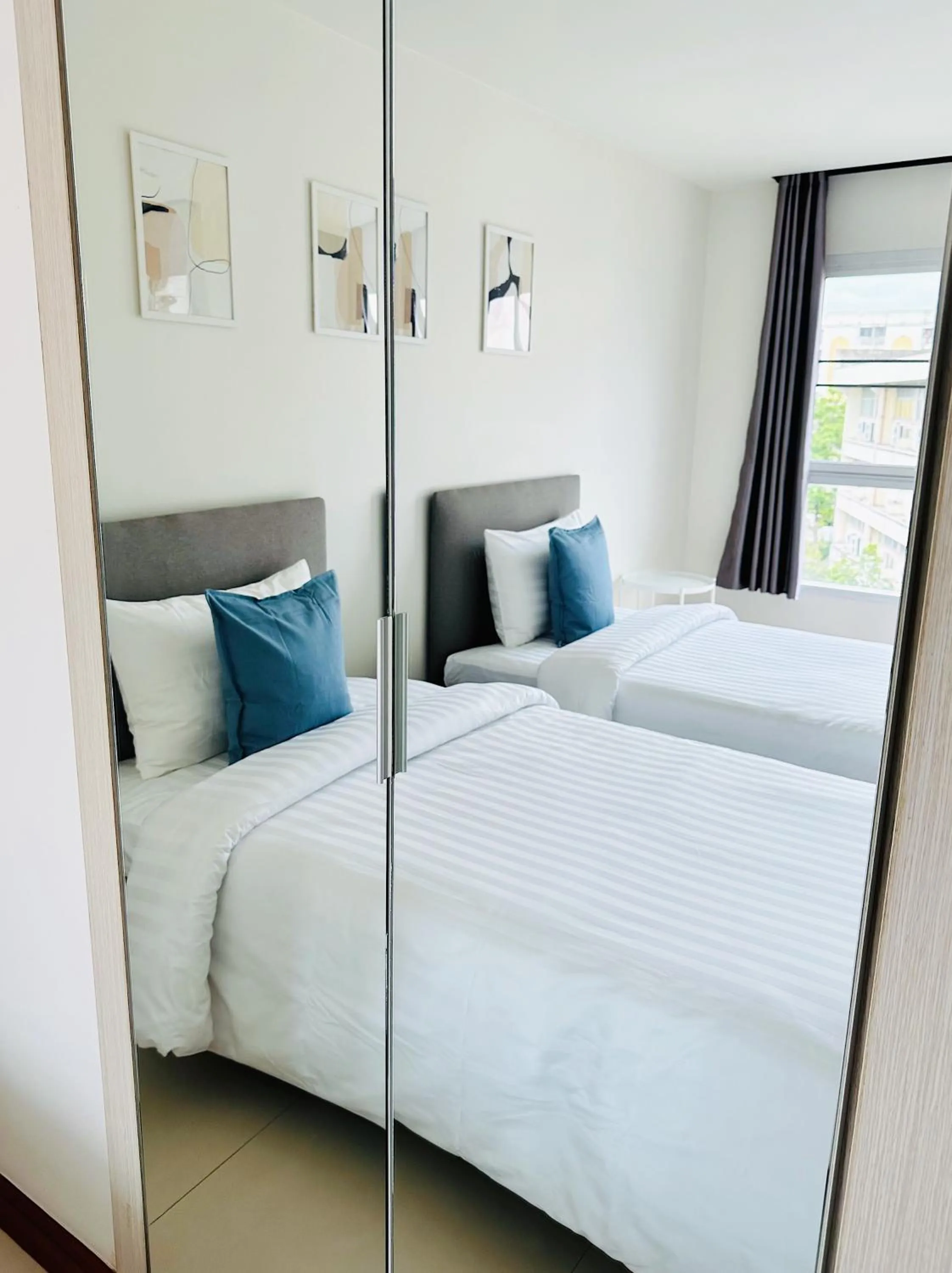 Bedroom, Bed in The Lodge @ Min Residence