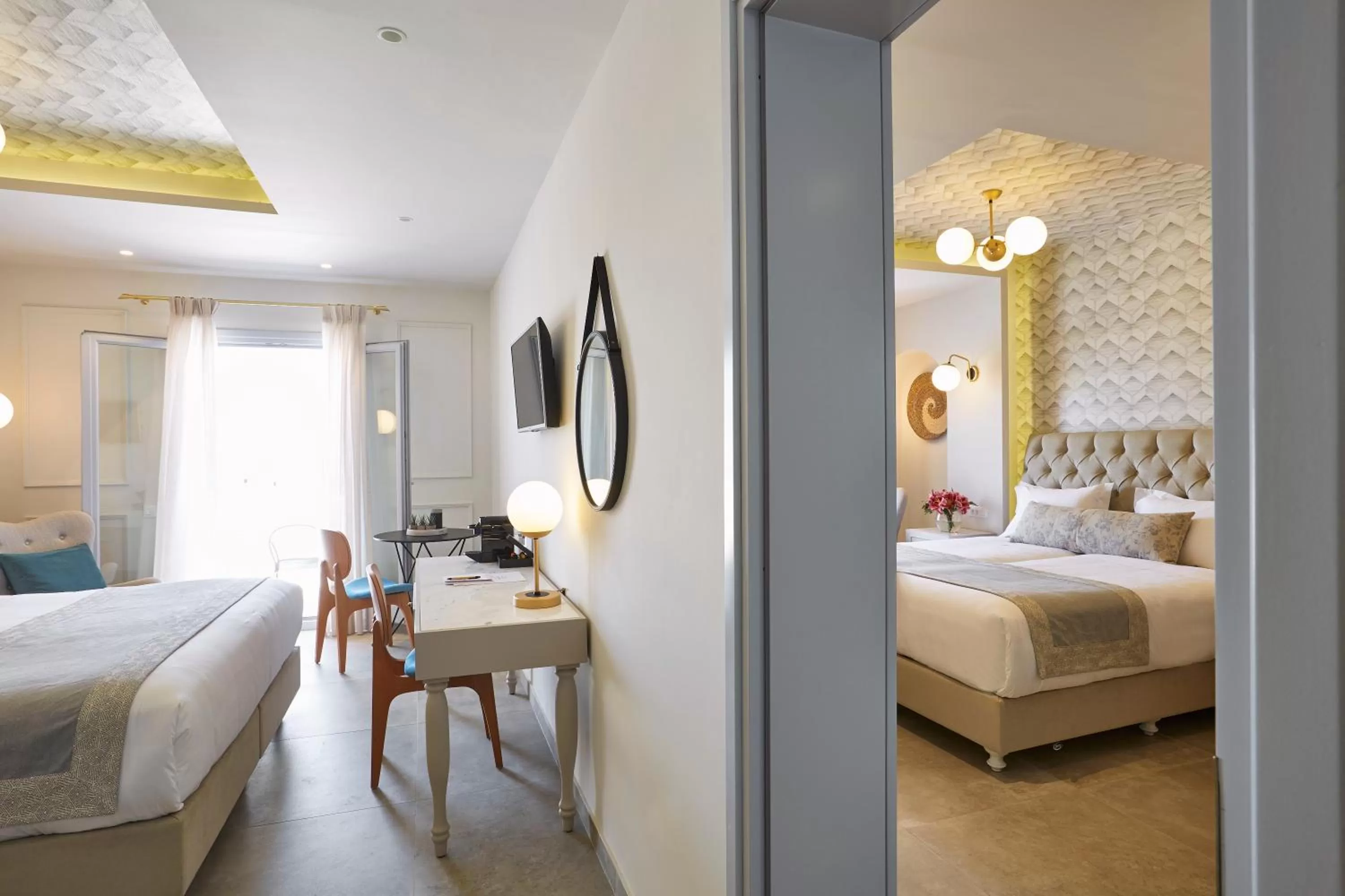 Time of day, Bed in De Sol Hotel & Spa