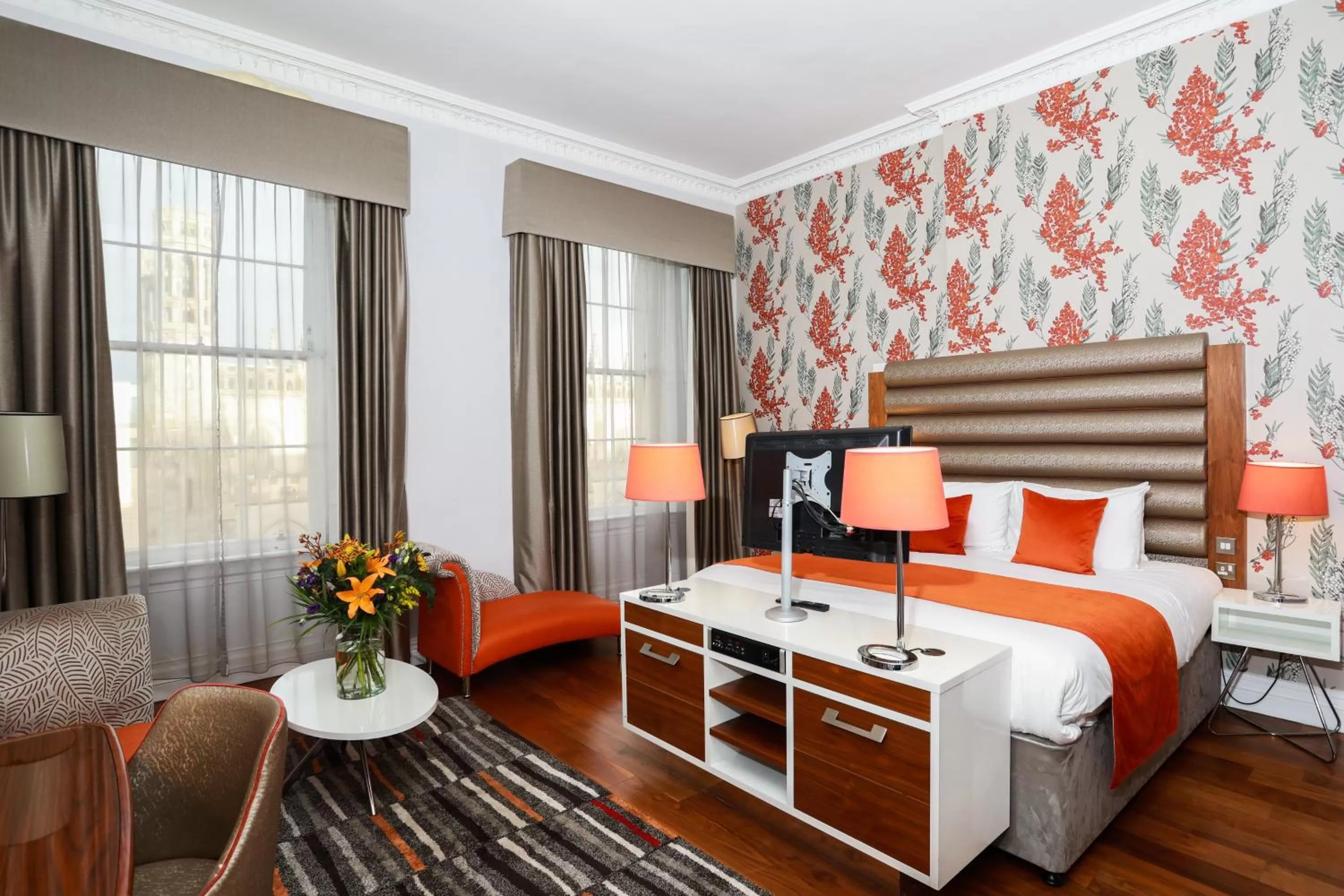 Photo of the whole room, Bed in Hotel Indigo Edinburgh by IHG