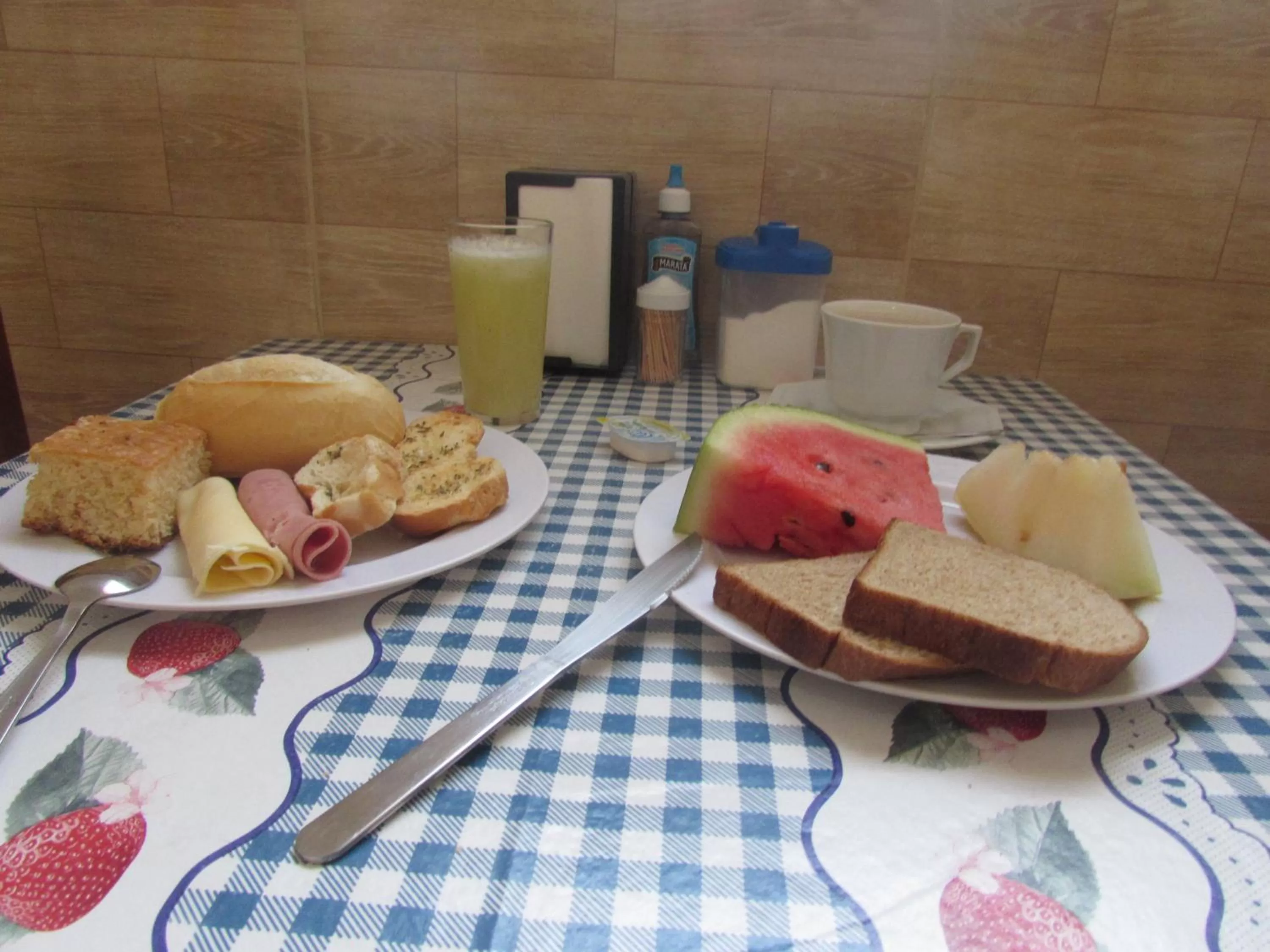 Food in Hotel Plaza Olido