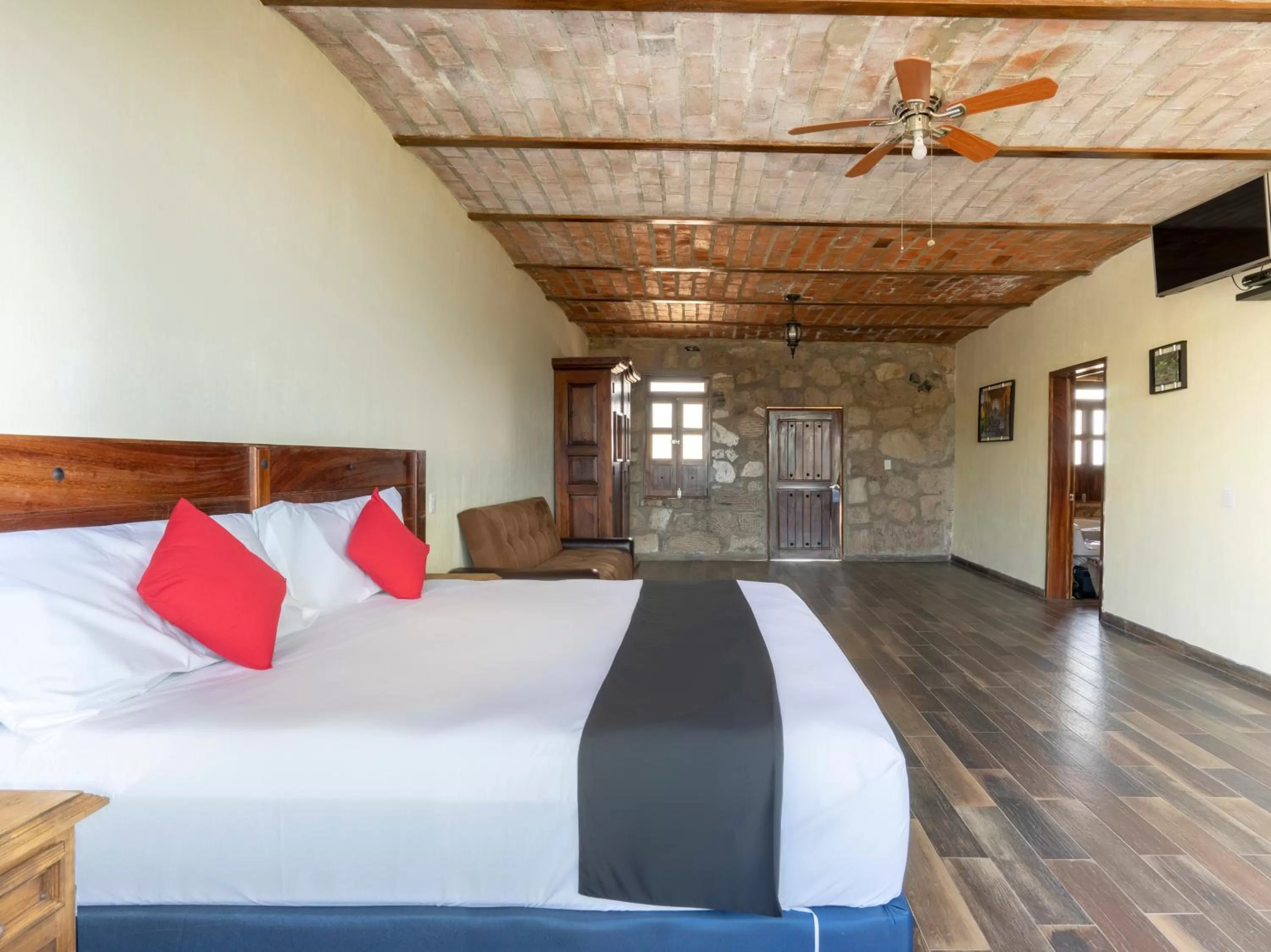 Bedroom, Bed in Collection O Hotel Monte Agave