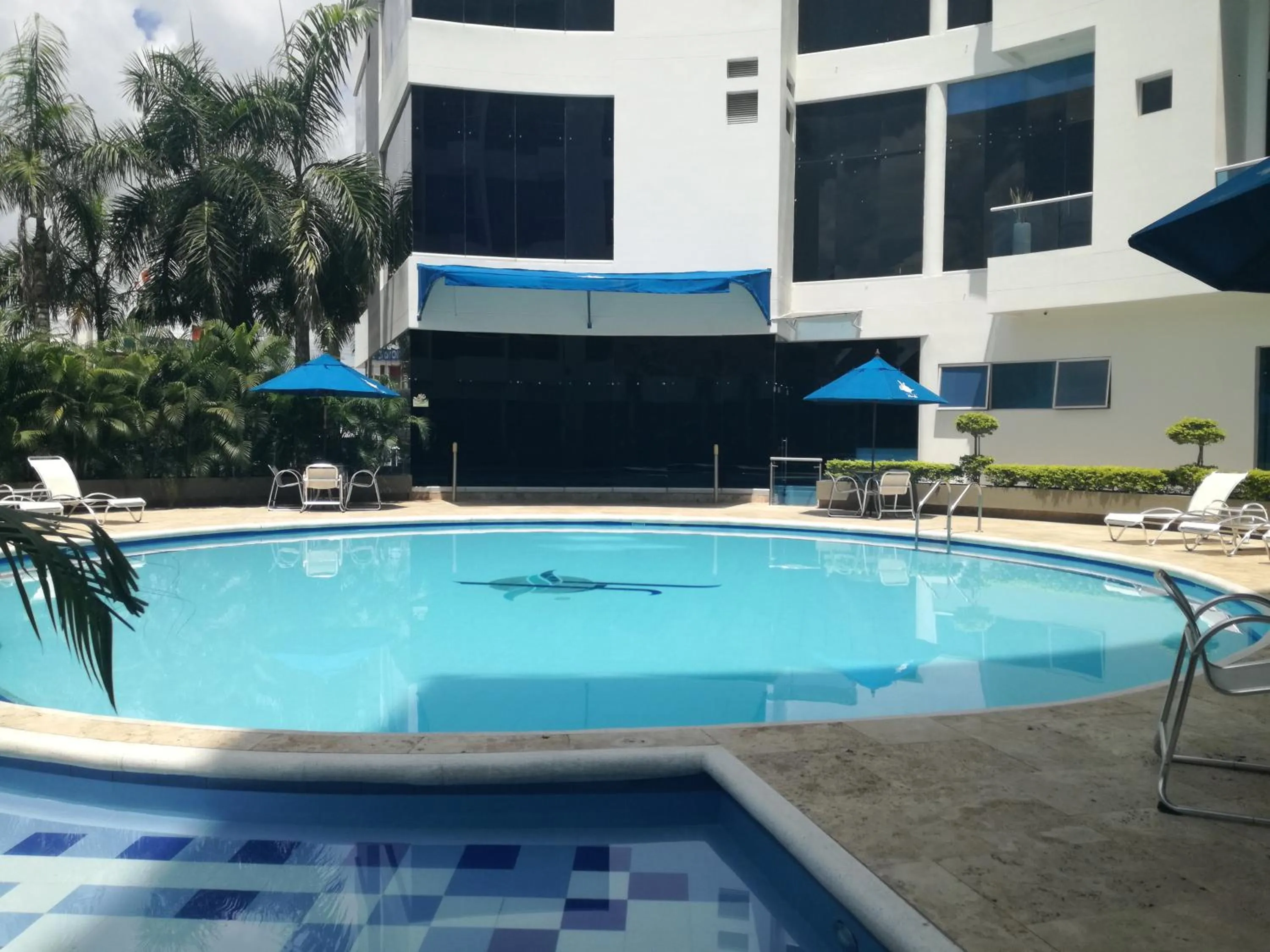 Property building in Hotel Florida Sinú