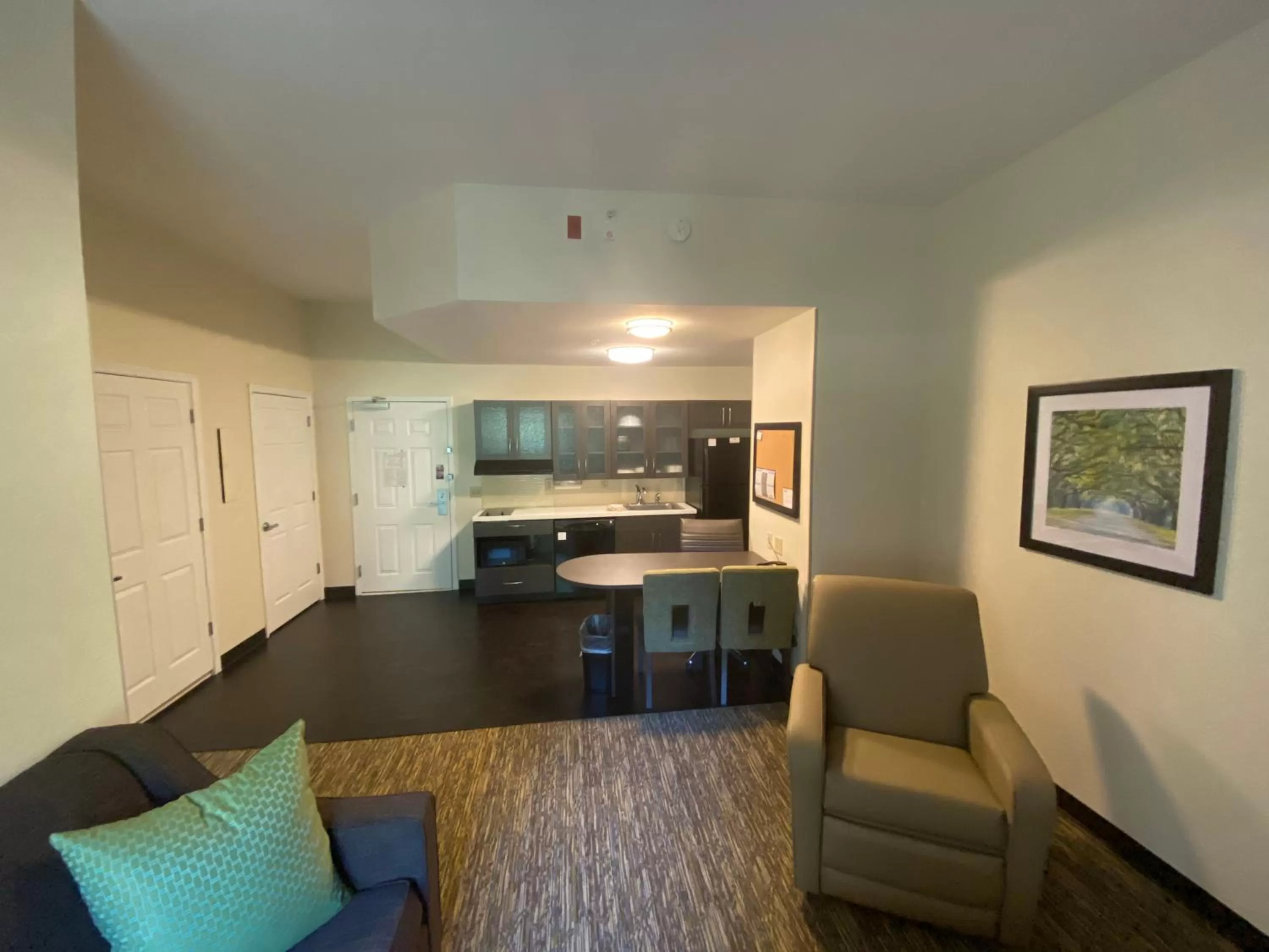 King Suite - Non-Smoking in Candlewood Suites Hattiesburg, an IHG Hotel