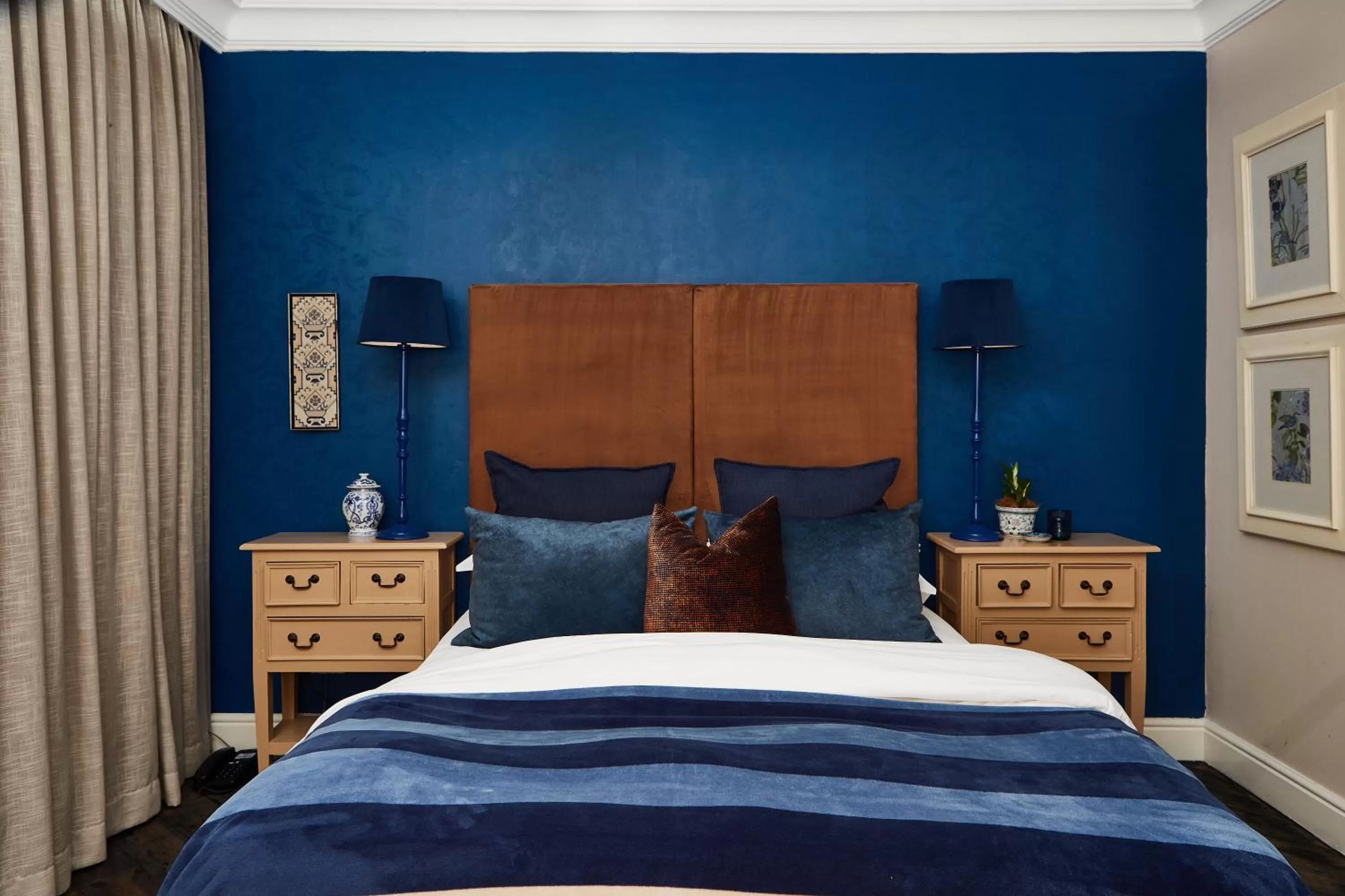 Bedroom, Bed in The Devon Valley Hotel