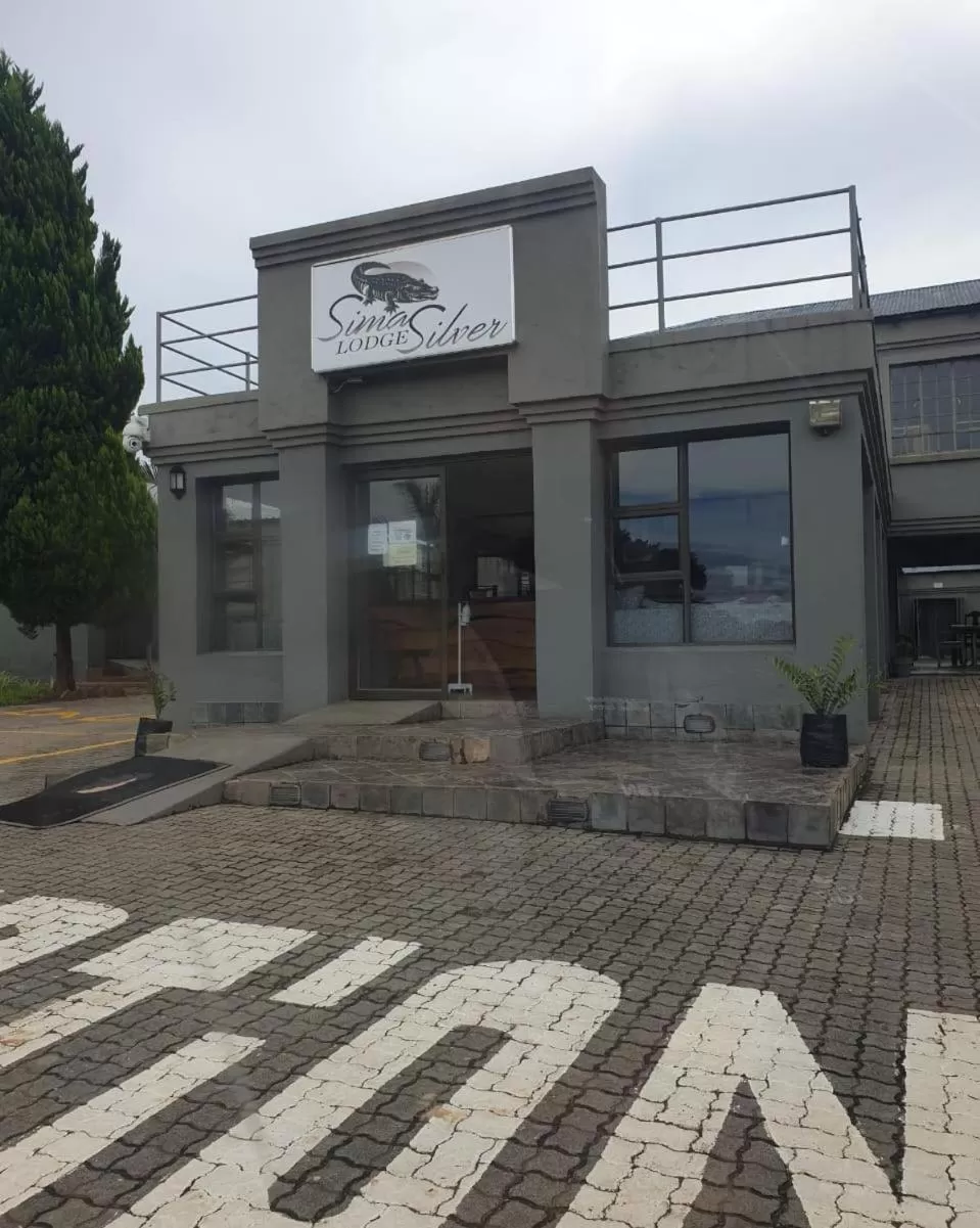 SIMA SILVER LODGE