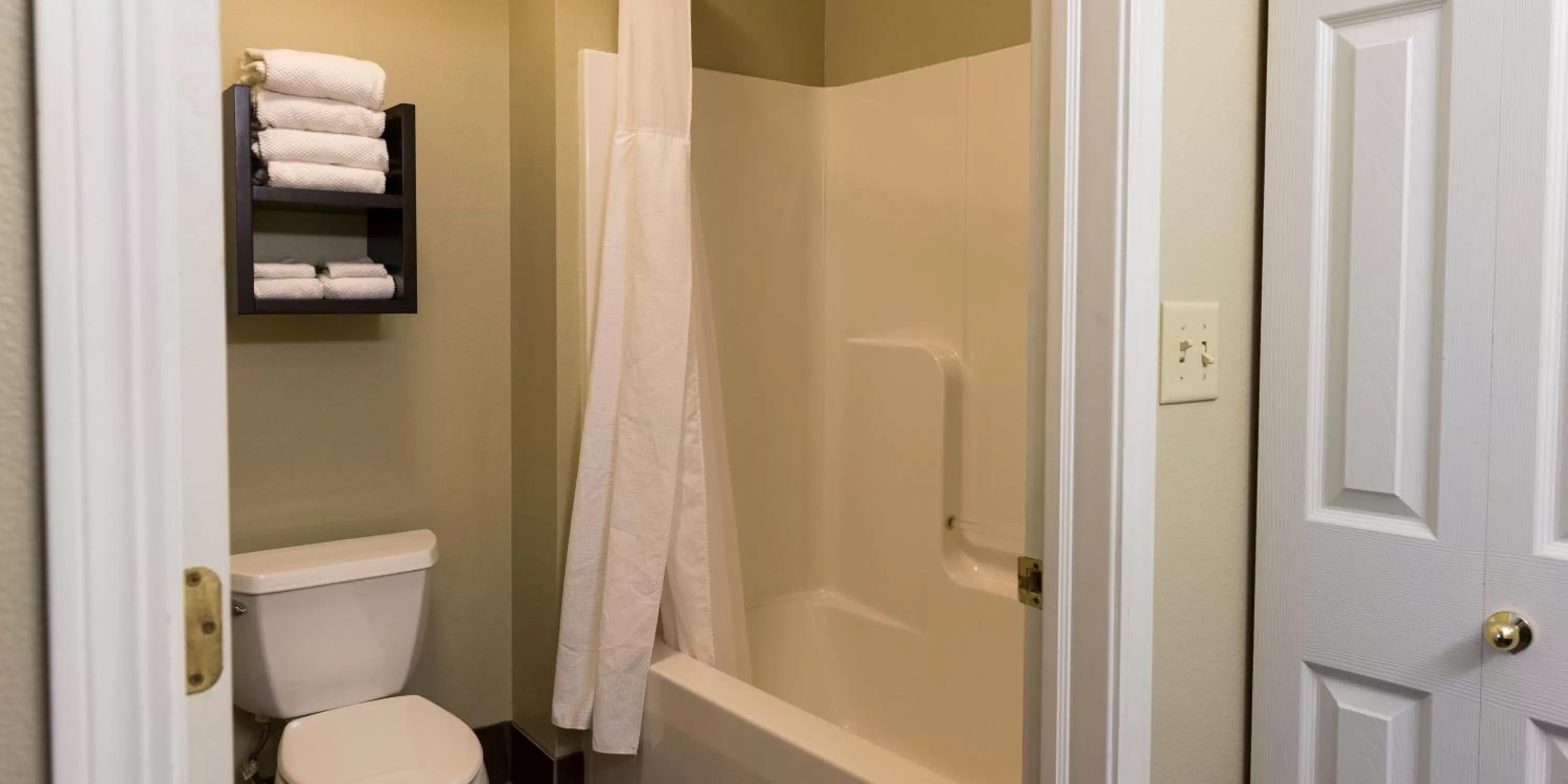 Photo of the whole room in Staybridge Suites Fargo by IHG