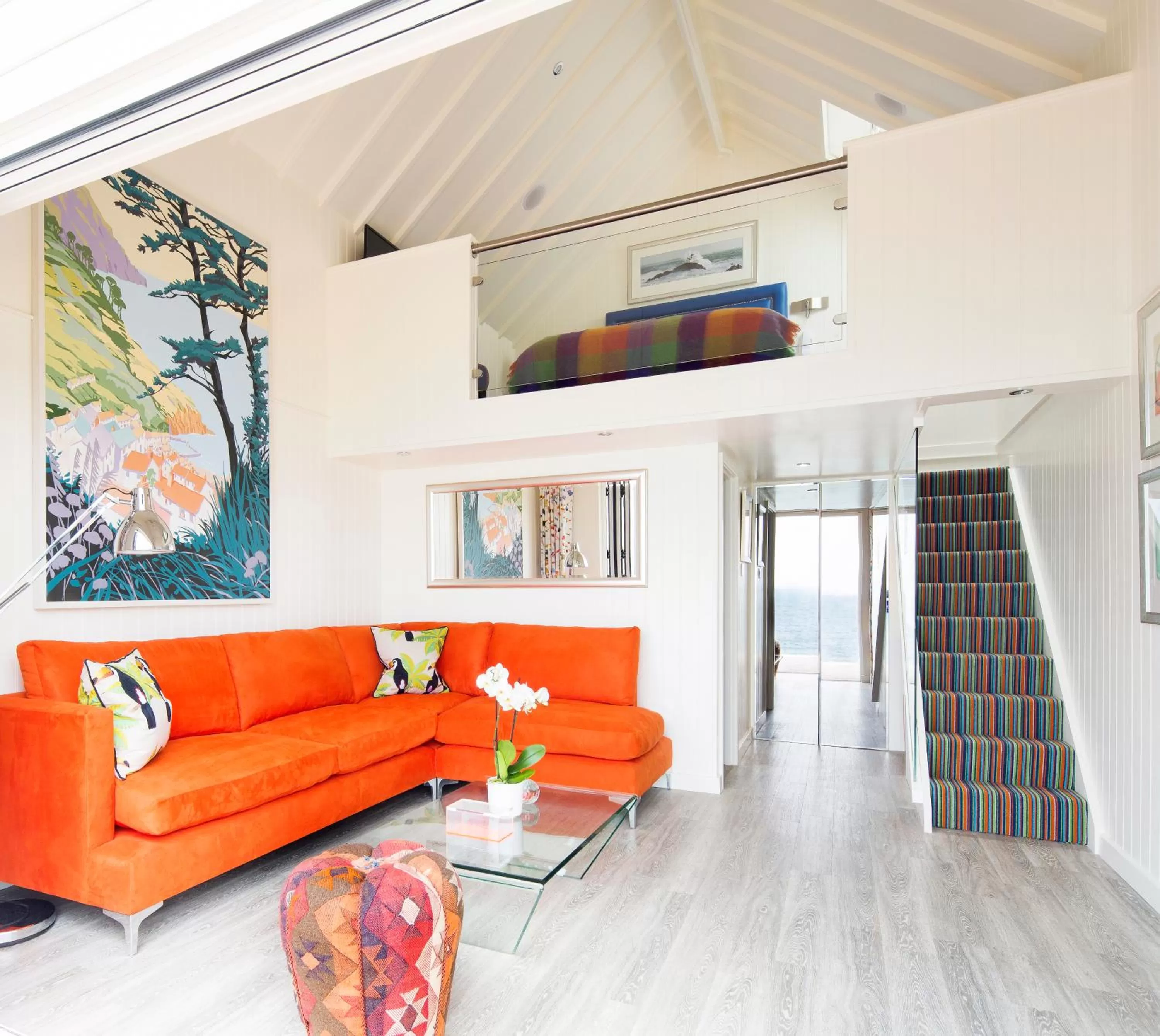 Living room in Cary Arms & Spa