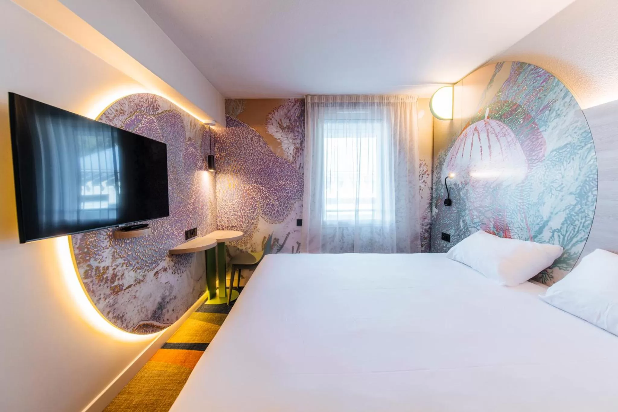 Bed in ibis Styles Antibes