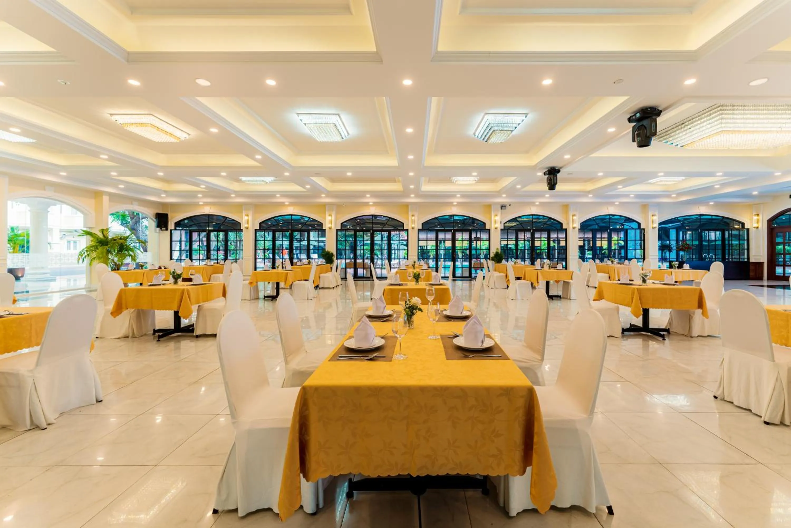 Restaurant/places to eat in Tran Vien Dong Hotel