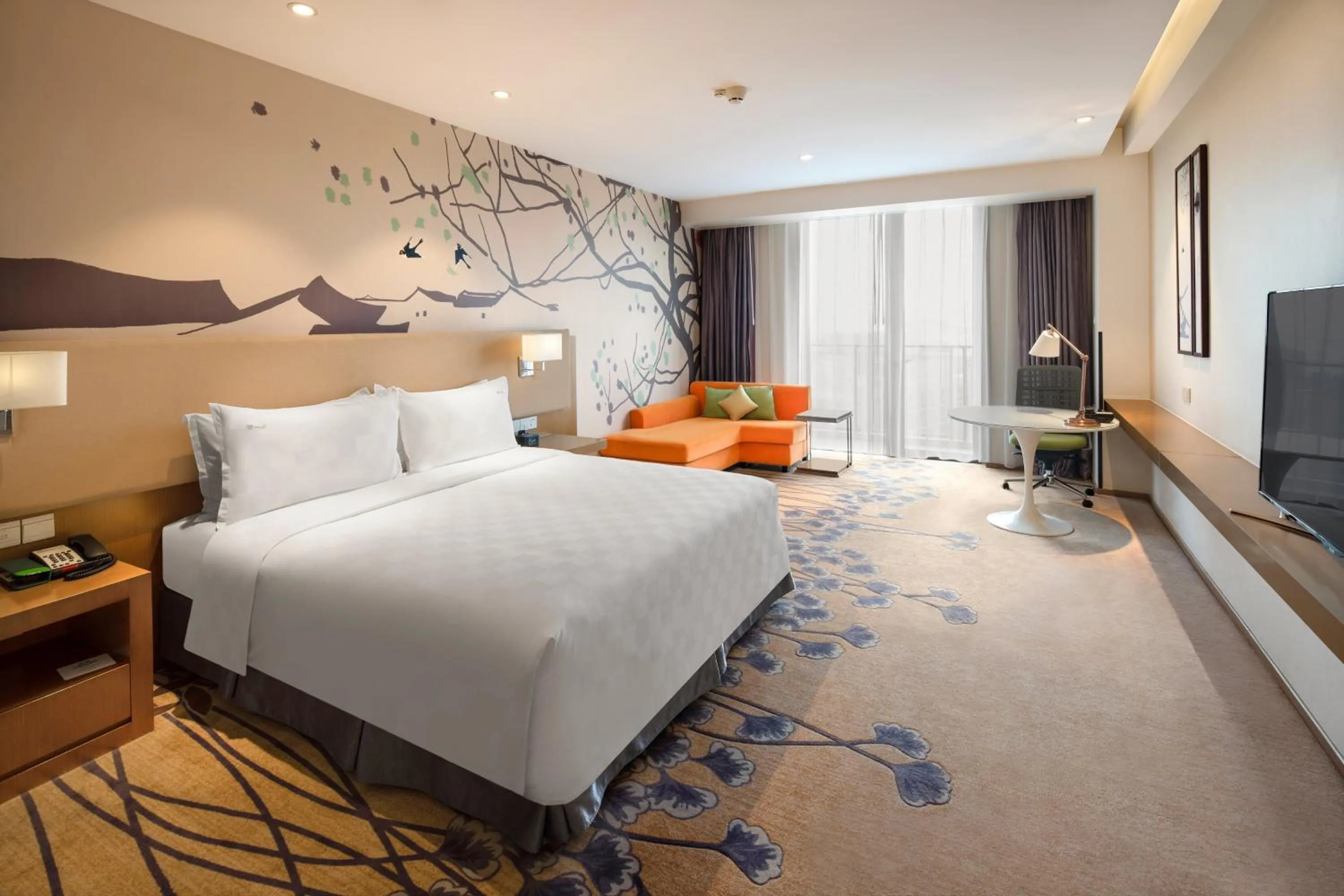Photo of the whole room, Bed in Holiday Inn Chengdu High-Tech Center by IHG